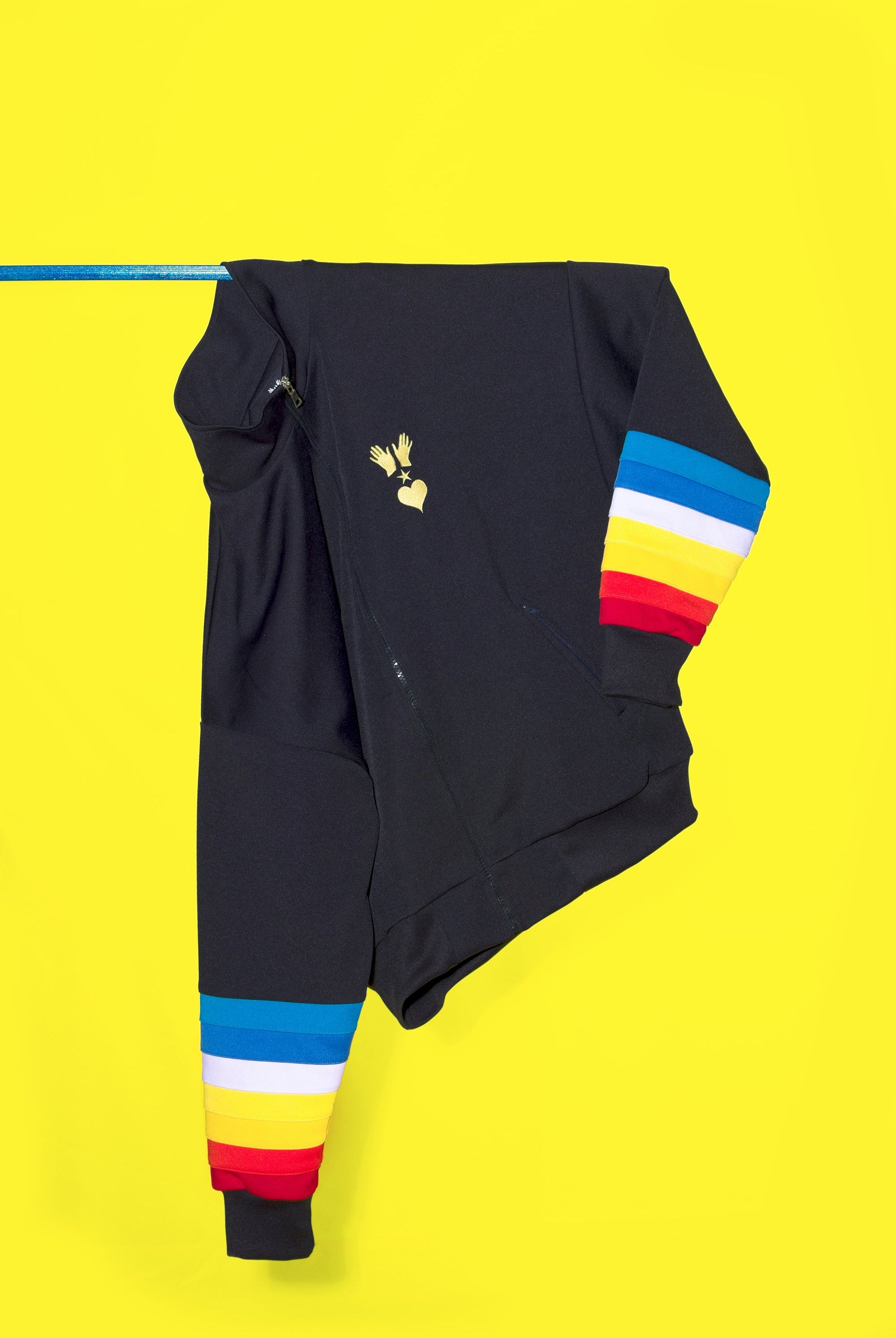 VÊTEMENTS FRAIS ET TENDANCE POUR TOUS