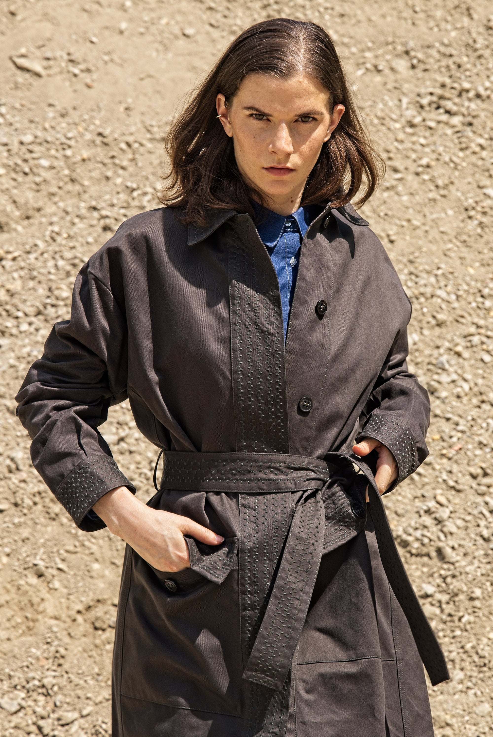 DES VÊTEMENTS SOLIDES POUR UNE VIE EN MOUVEMENT