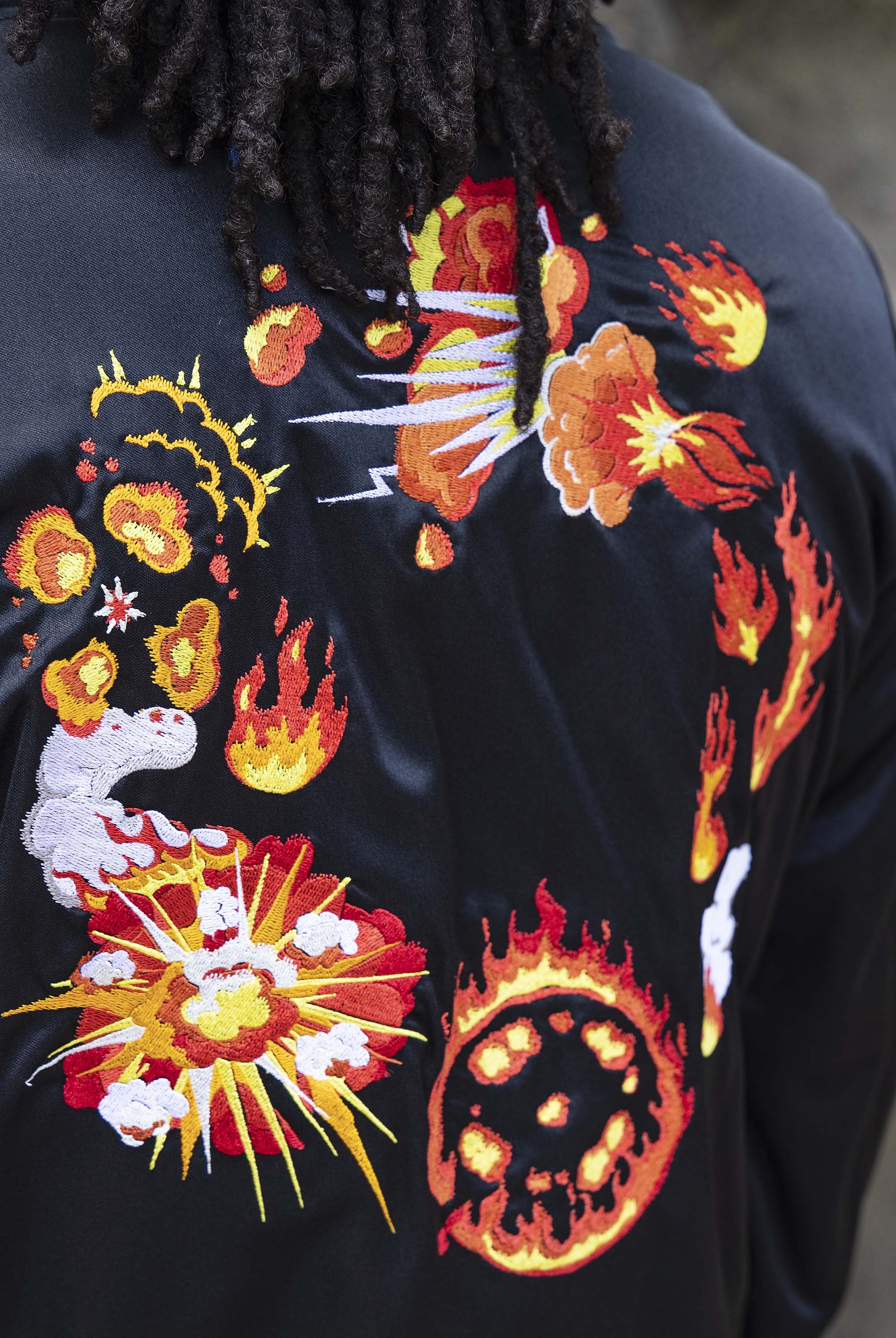 Blouson Paraguas Detonación Noir élément incontournable des tenues masculines, la veste est une pièce polyvalente