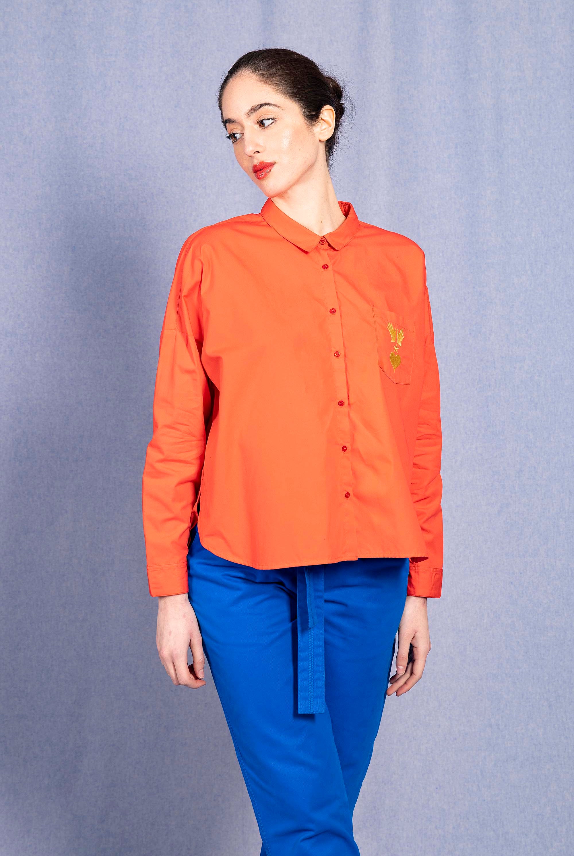 Chemise Alanis Corail à la fois élégante et casual pour un look ultra féminin