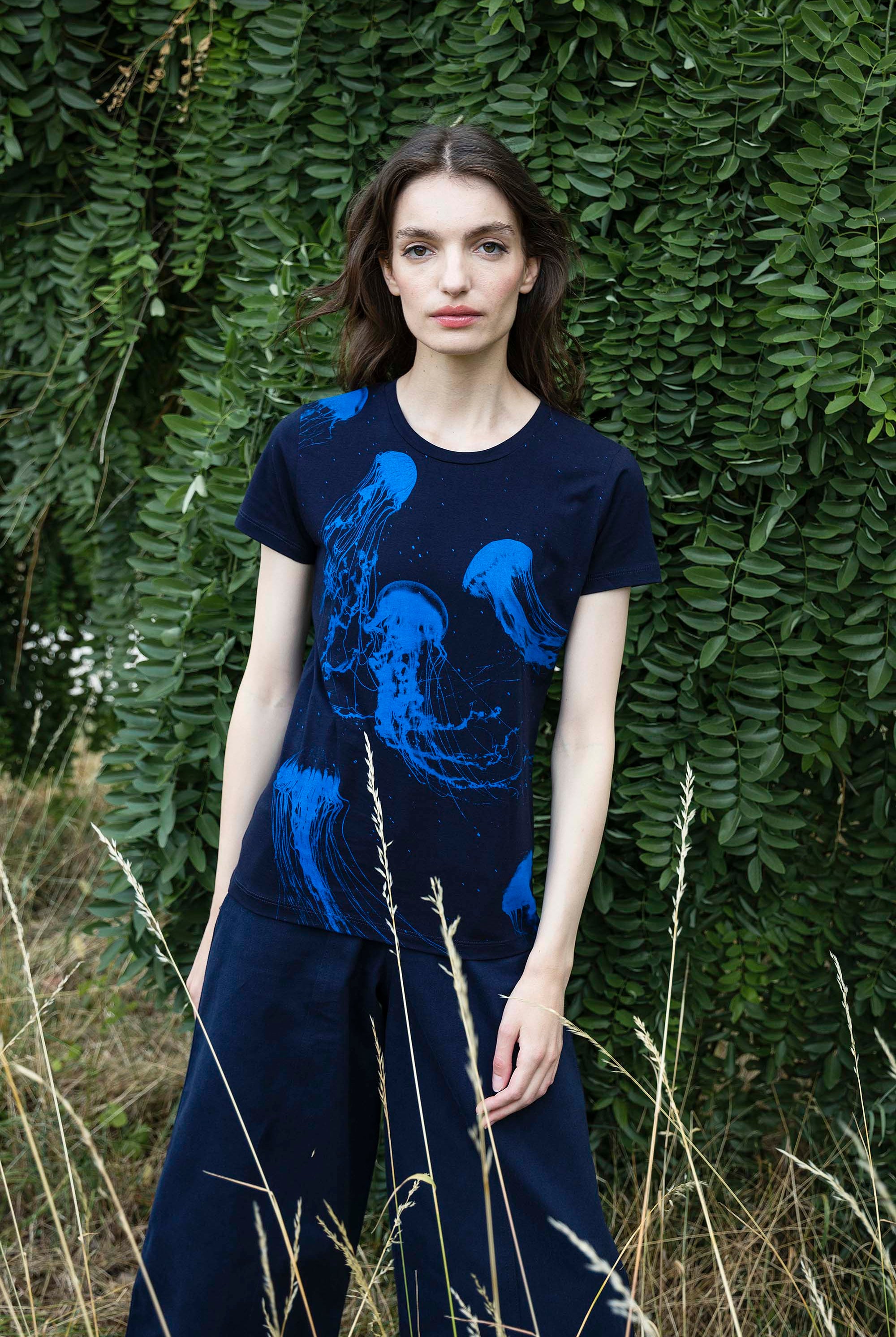 T-Shirt Medallon Medusas Bleu Marine modèles de t-shirts femme pour le quotidien, les vacances ou les week-end