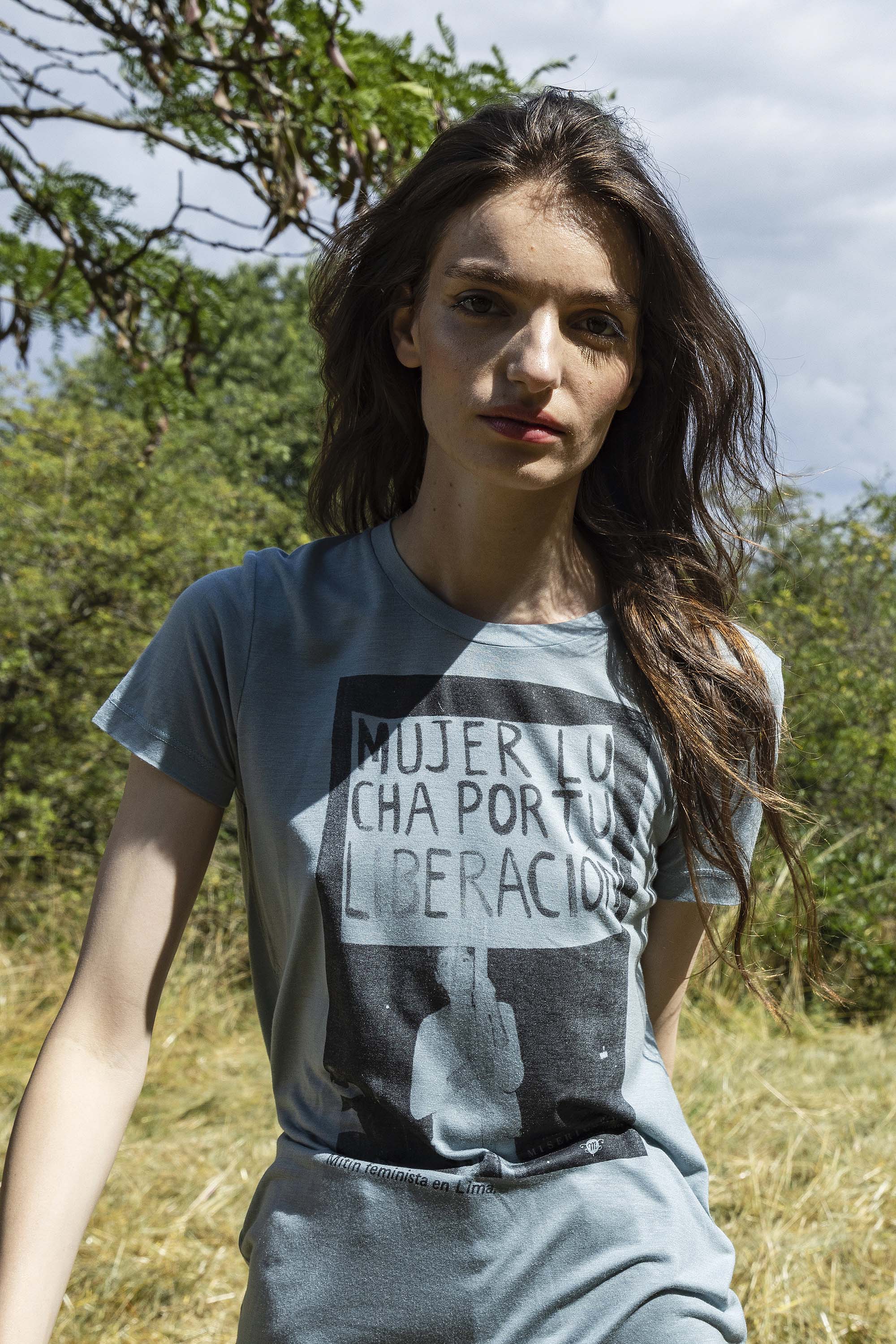 T-Shirt Medallon Mujer Lucha Bleu Fjord t-shirts femme décontractés et sophistiqués