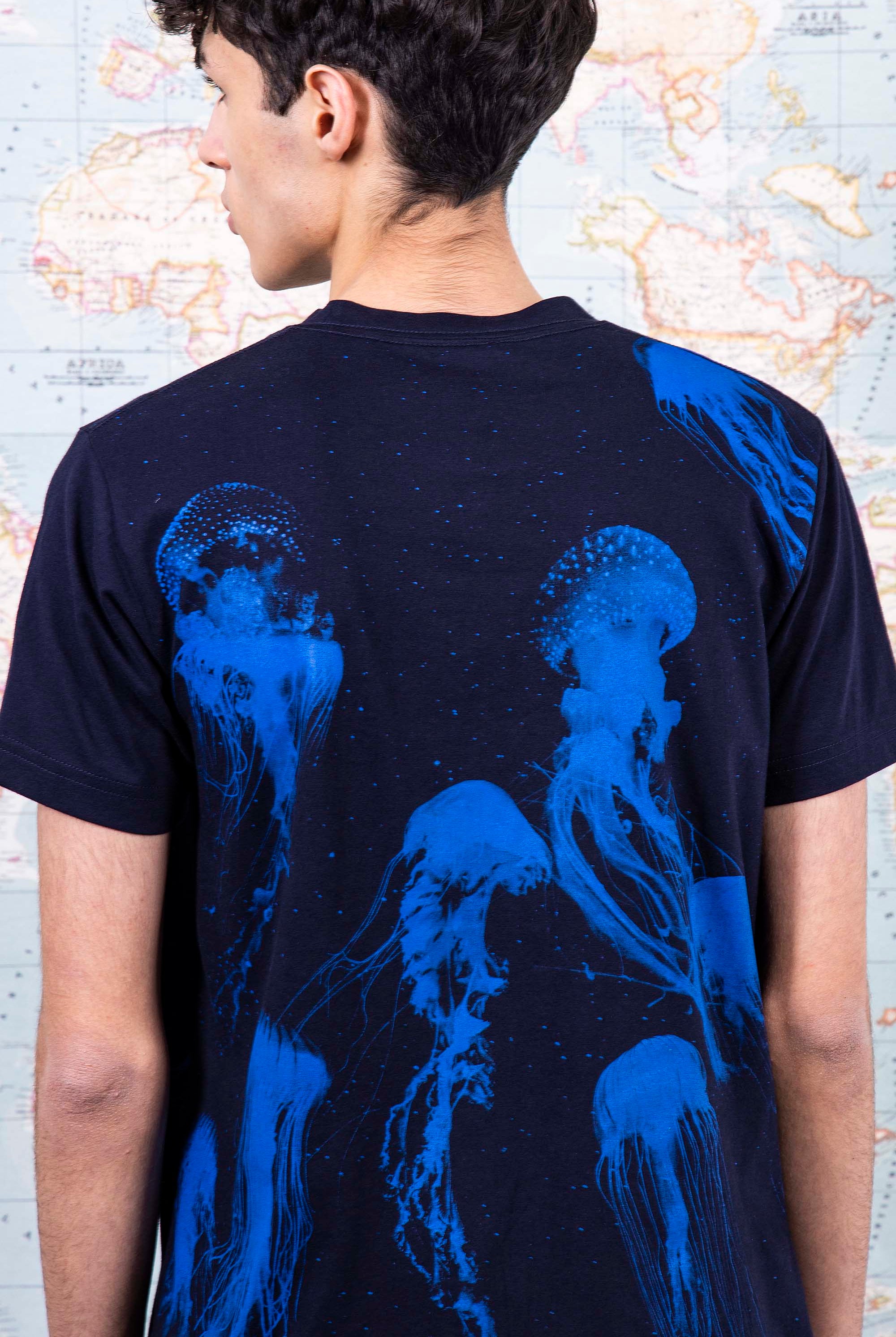 T-Shirt Mario Medusas Bleu Marine jouer la carte de l'originalité avec les t-shirts à message Misericordia