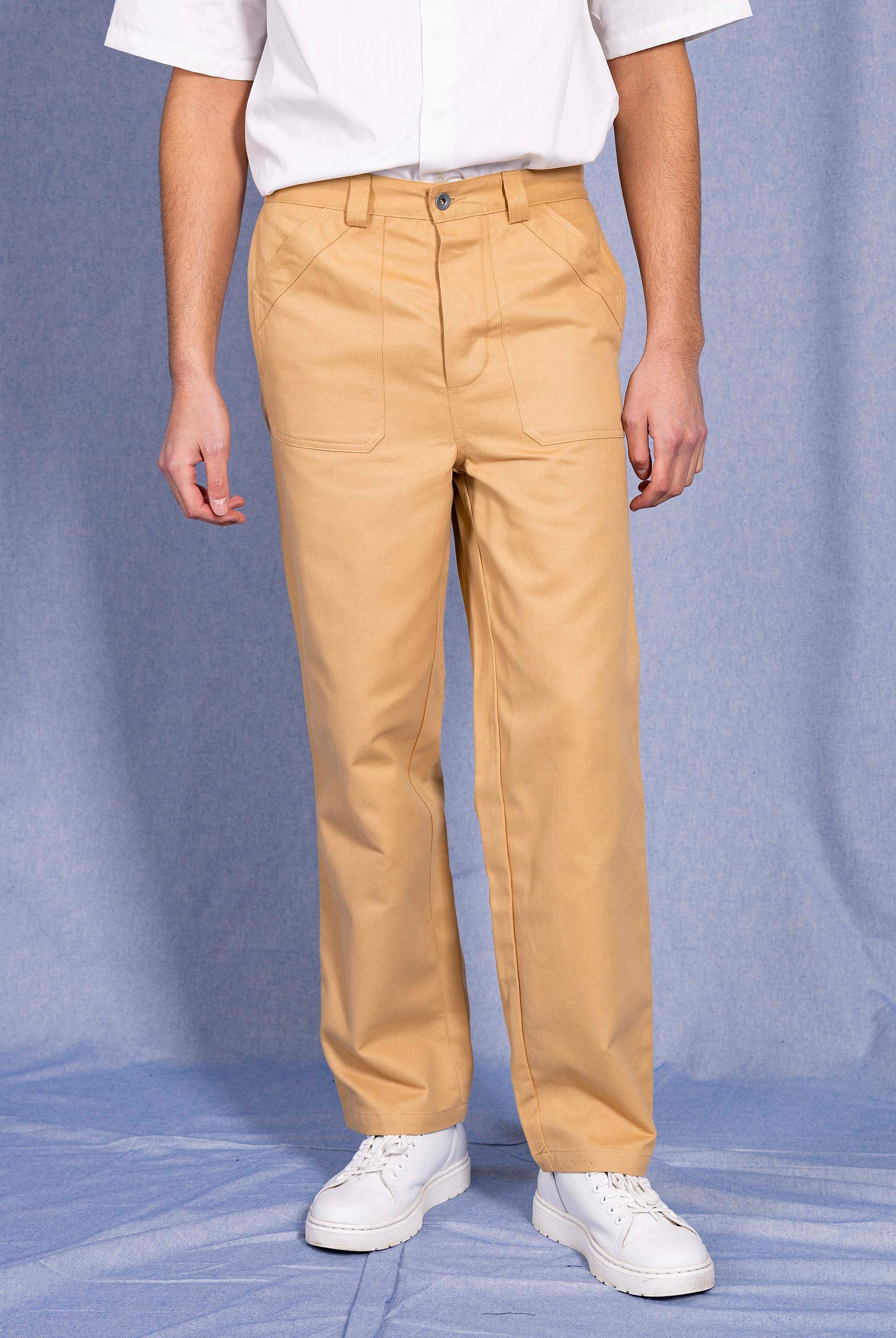 Pantalon Nestor Beige coupe aisée et facile à porter, indispensable à la garde-robe masculine