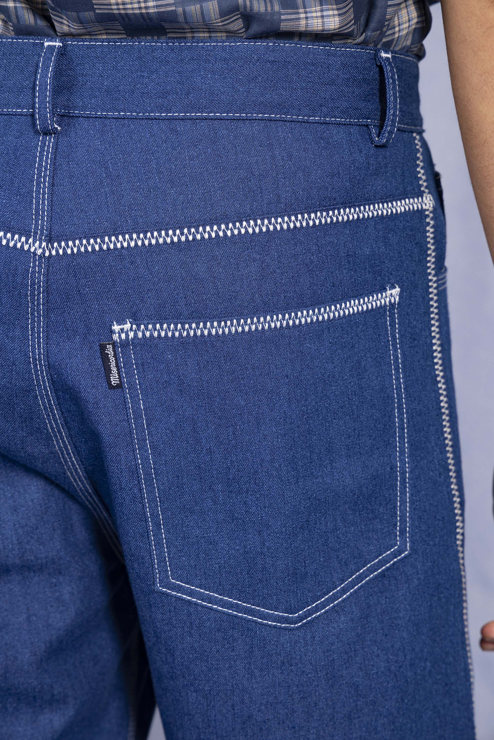 Short Axel Bleu Denim pantalons élégants pour hommes, déclinés dans une large gamme de motifs et de coupes