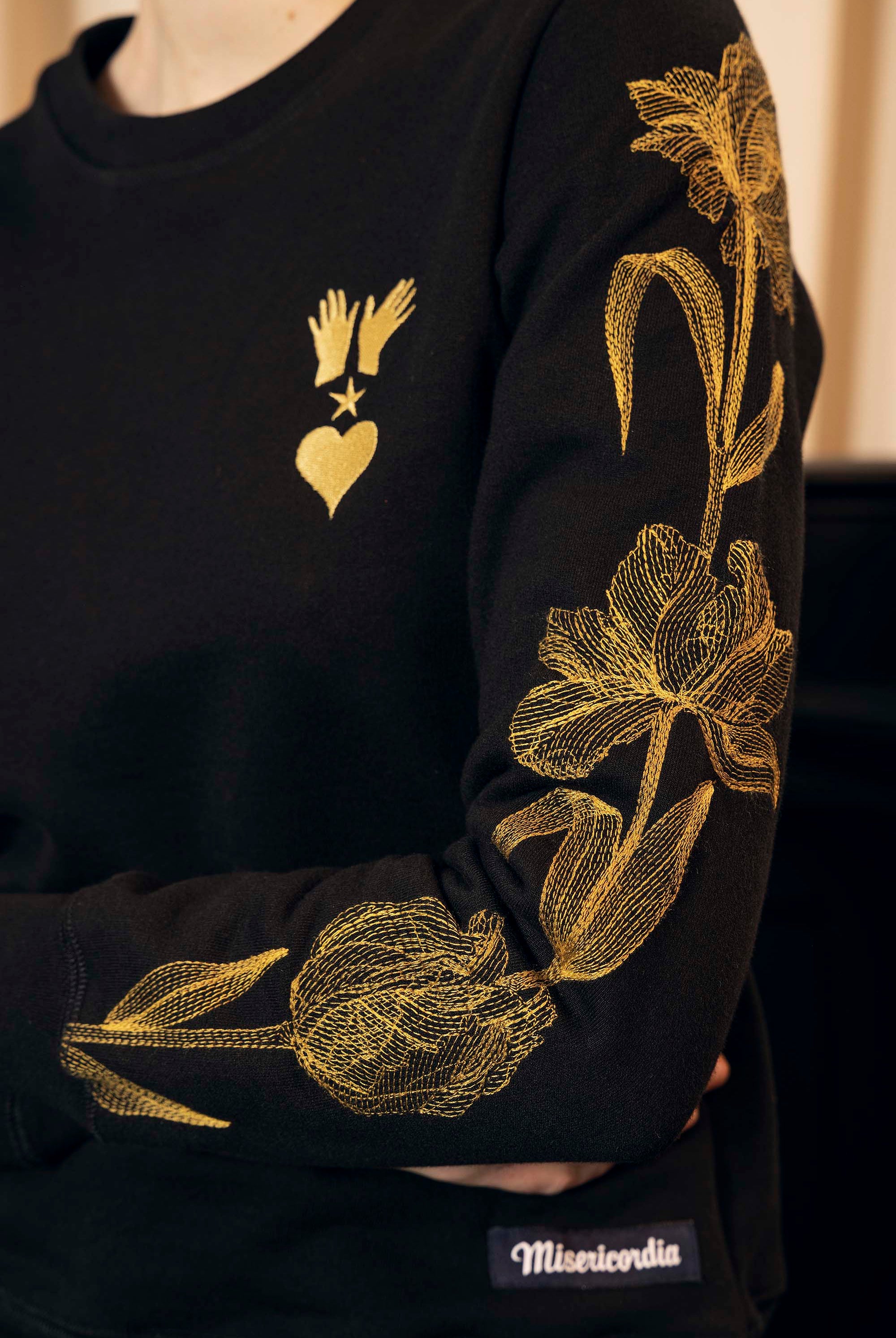 Sweatshirt Macarron Flores Noir doux et confortable, cintré, oversize, zippé ou à capuche