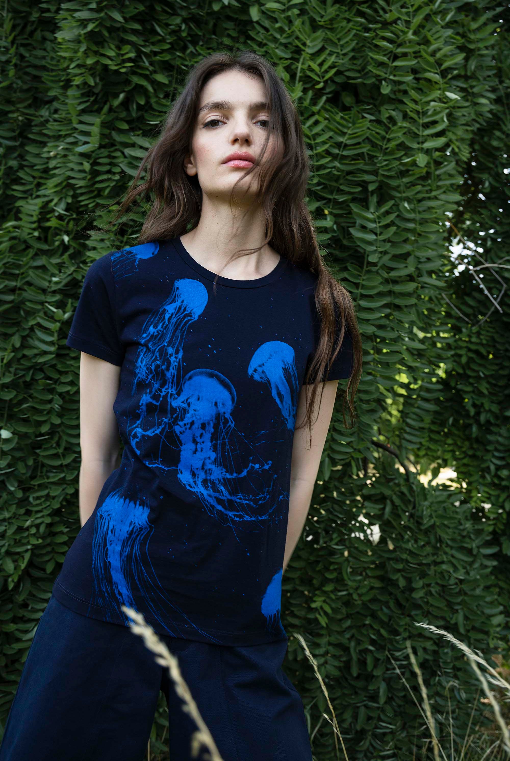 T-Shirt Medallon Medusas Bleu Marine t-shirts à message, des gros logos et des couleurs vitaminées