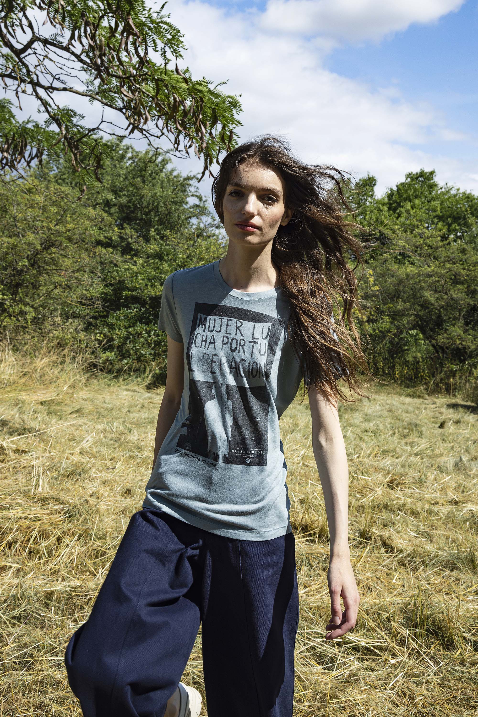 T-Shirt Medallon Mujer Lucha Bleu Fjord t-shirts femme décontractés et sophistiqués