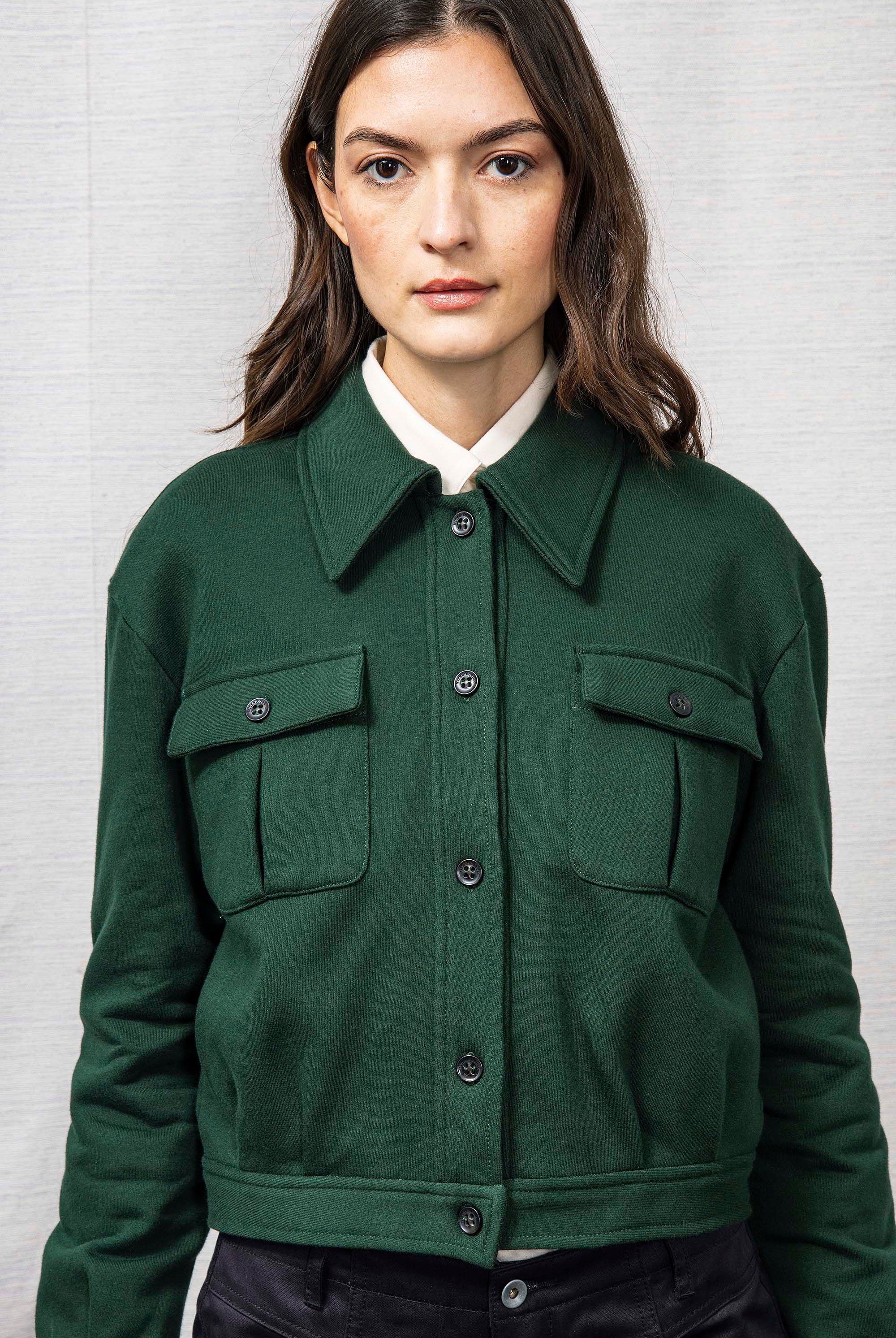Veste Dione Vert Foncé sweatshirt femme, pièce basique et vêtement cocooning du quotidien