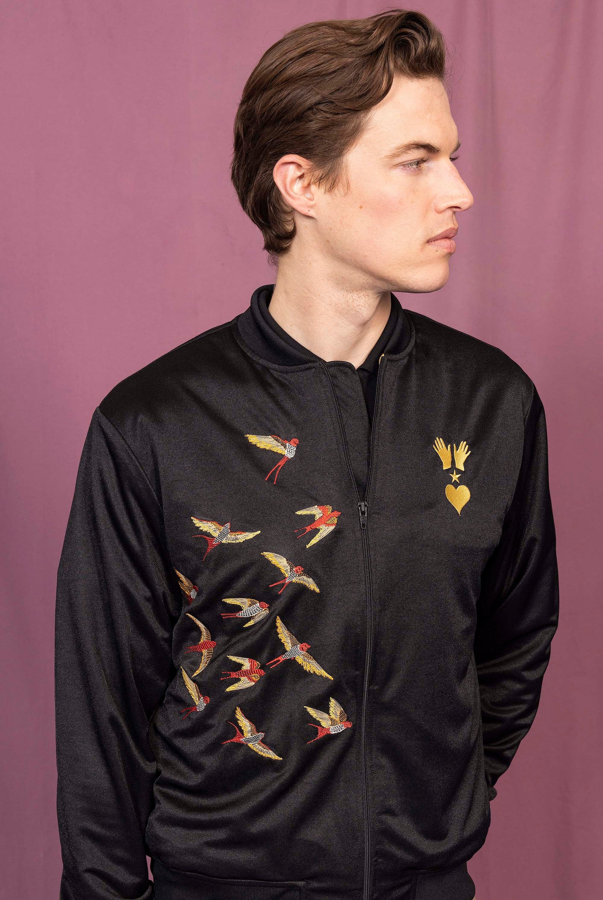 Blouson Paraguas Aves Noir veste de sport pour dynamiser une tenue décontractée