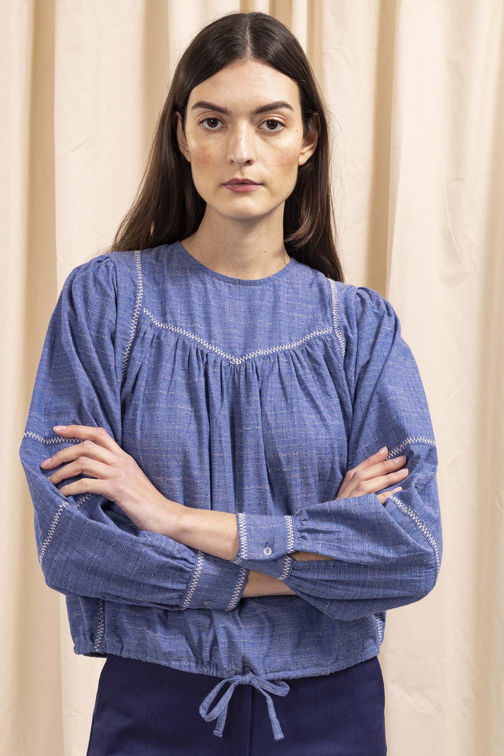 Chemise Florina Bleu classique intemporel, futur partenaire de votre jean