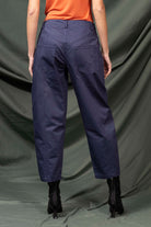 Pantalon Isabella Bleu de Prusse le pantalon, une valeur sûre de la mode pour une allure à tomber