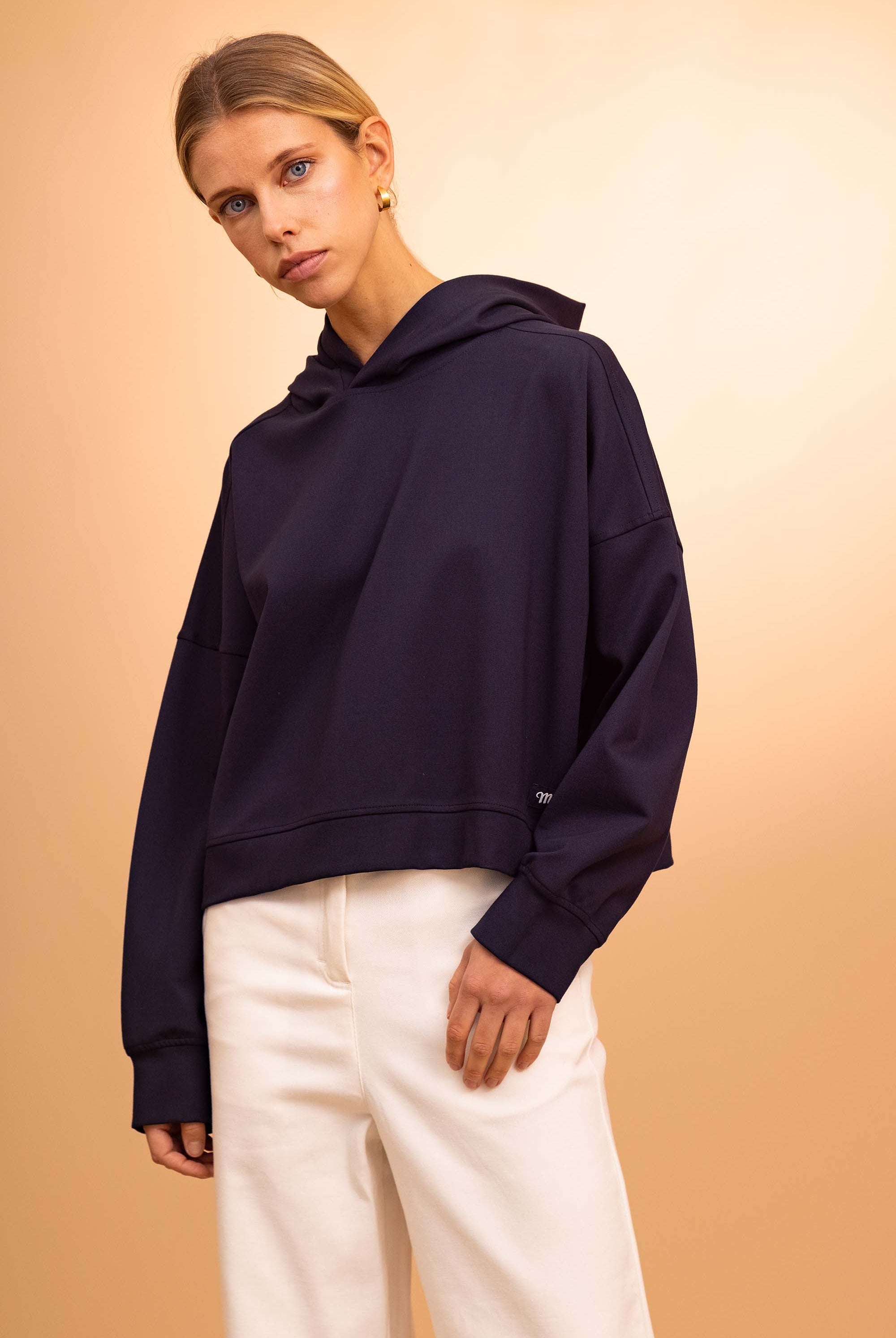 Sweatshirt Victoria Bleu Marine des sweatshirts femmes basiques épurés