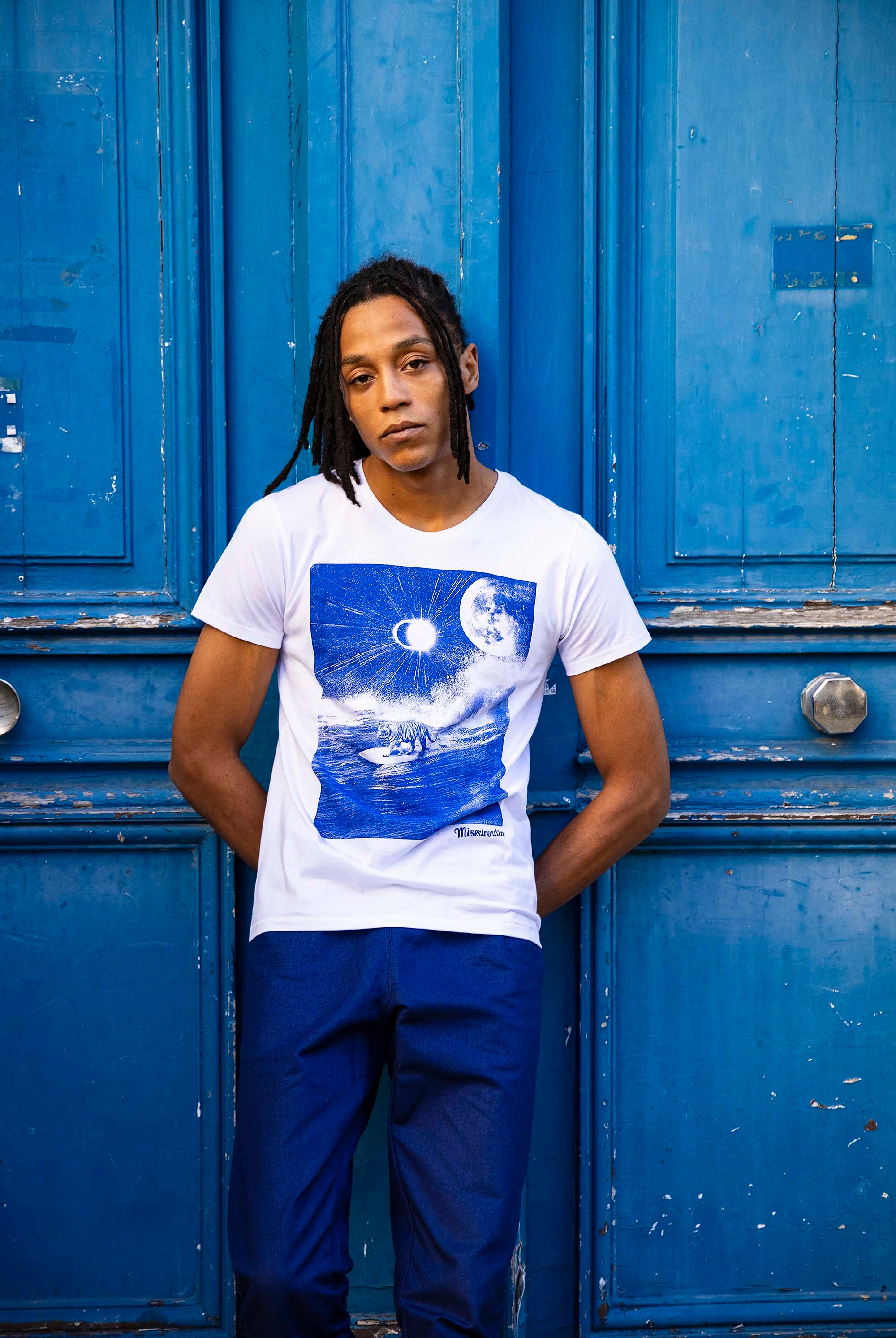 T-Shirt Querido Surf Tigre Blanc jouer la carte de l'originalité avec les t-shirts à message Misericordia