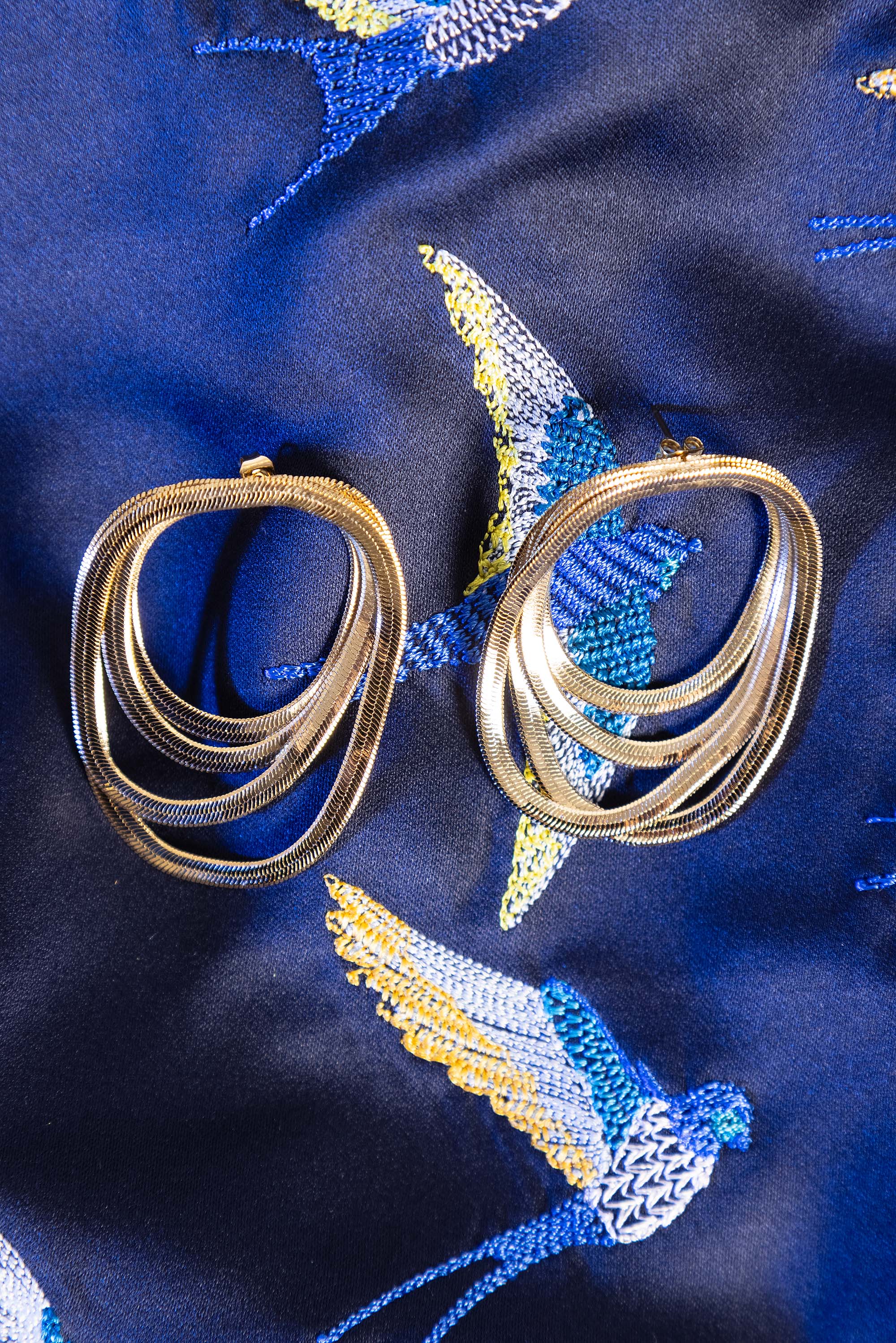 boucles d'oreilles judith benita laiton doré à l'or fin 24 carats maille souple serpent