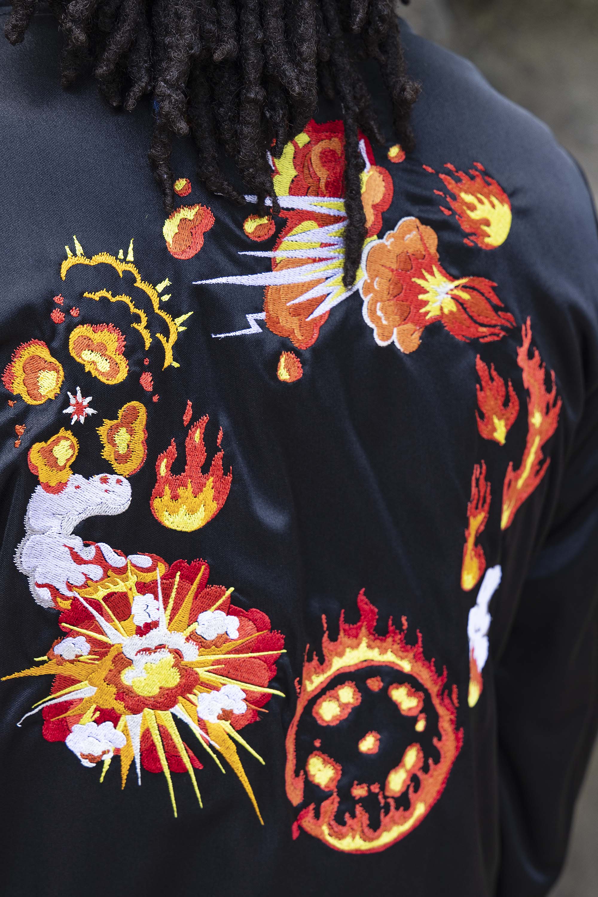 Blouson Paraguas Detonación Noir élément incontournable des tenues masculines, la veste est une pièce polyvalente