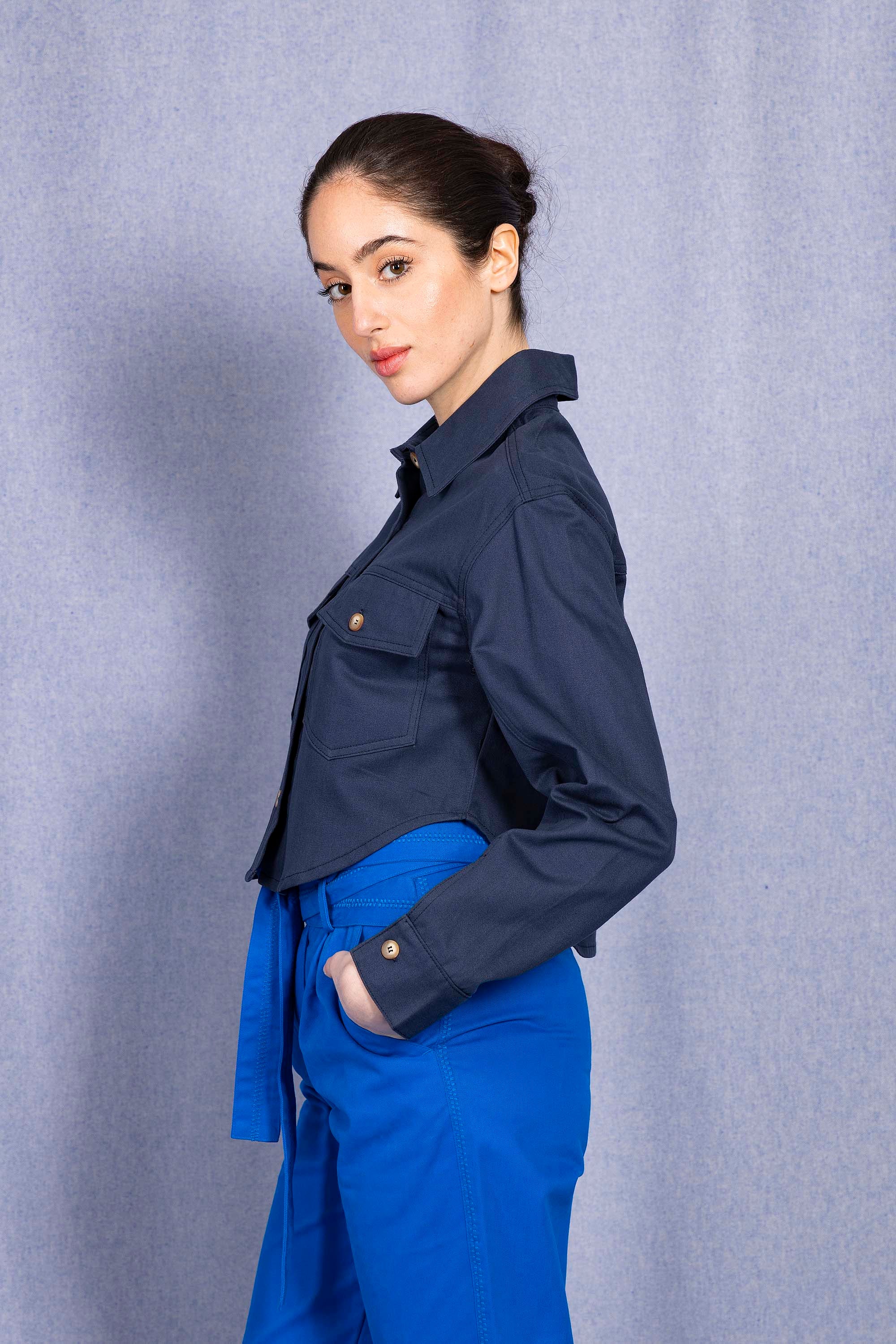 Chemise Arlet Bleu Marine chemise Misericordia, librement inspirée de différents univers