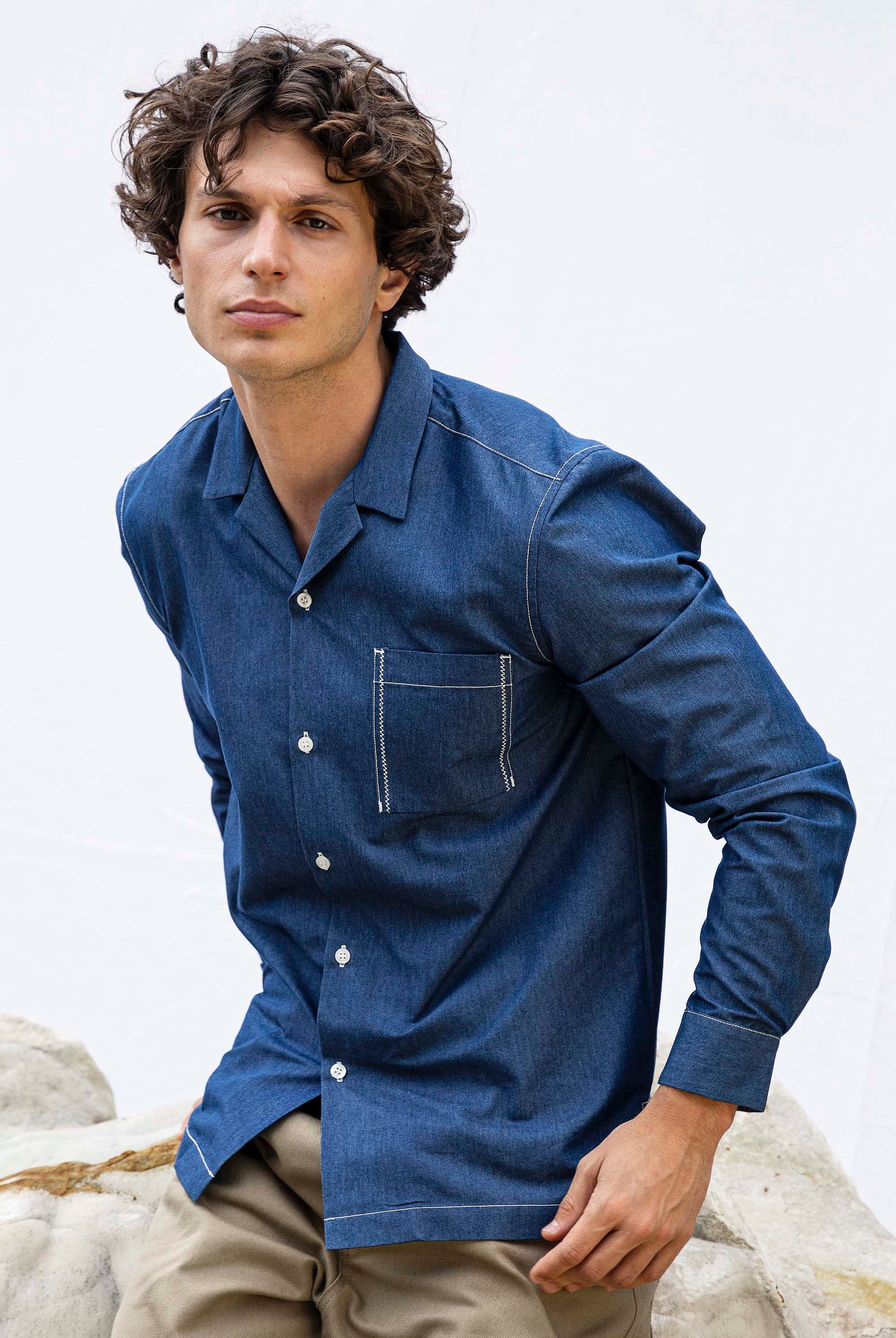 Chemise Guillermo Bleu Denim chemise à l'esprit classique, simple et élégant