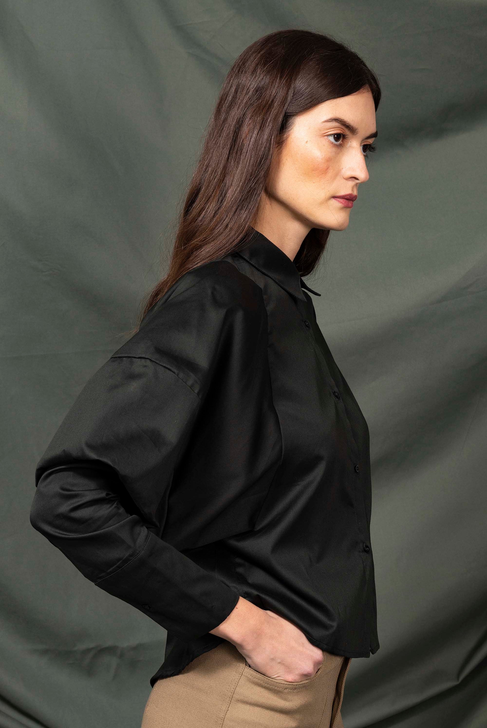 Chemise Laria Vert à la fois élégante et casual pour un look ultra féminin