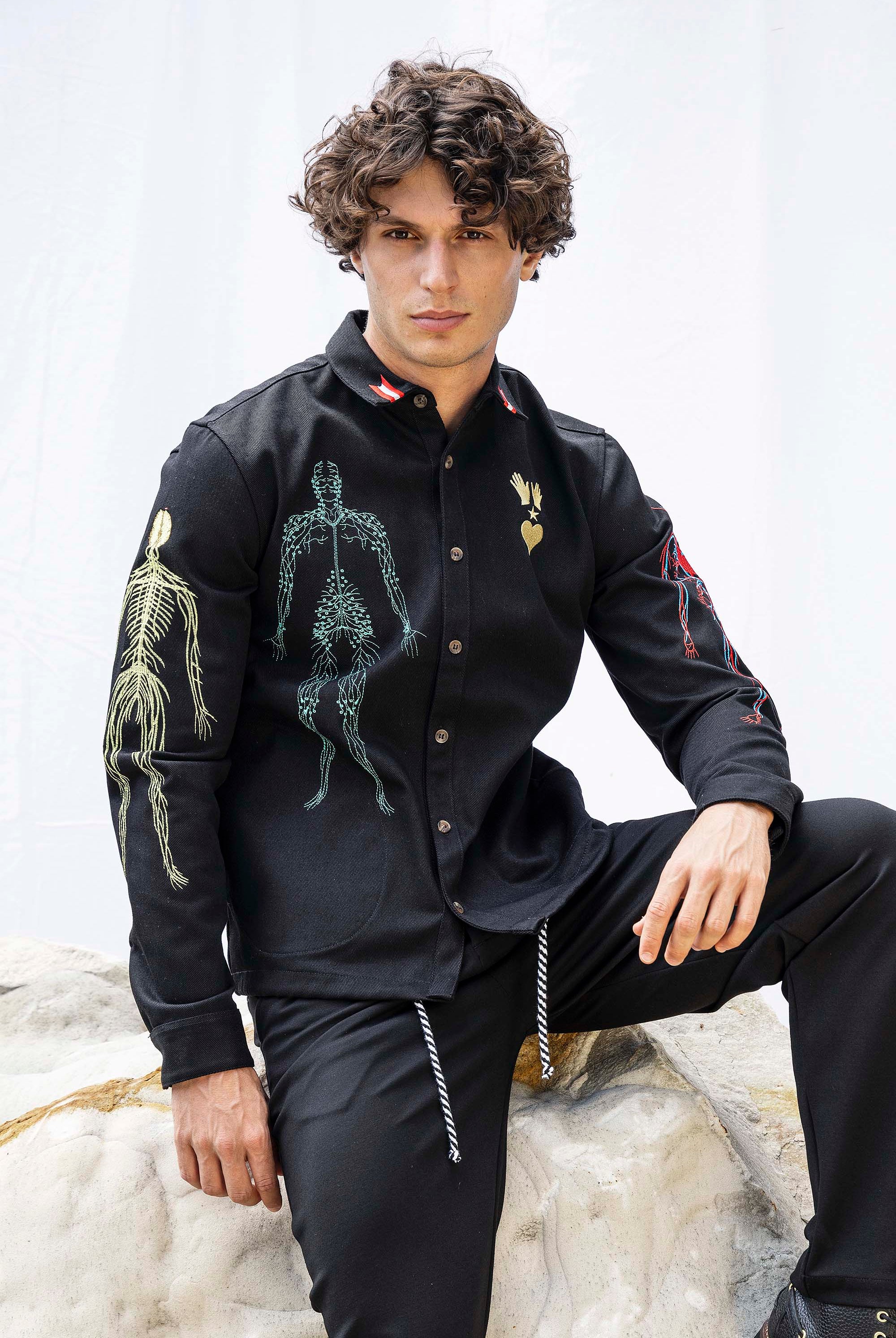 Surchemise Fontanero Cuerpo Noir chemise homme raffinée pour un style charmant