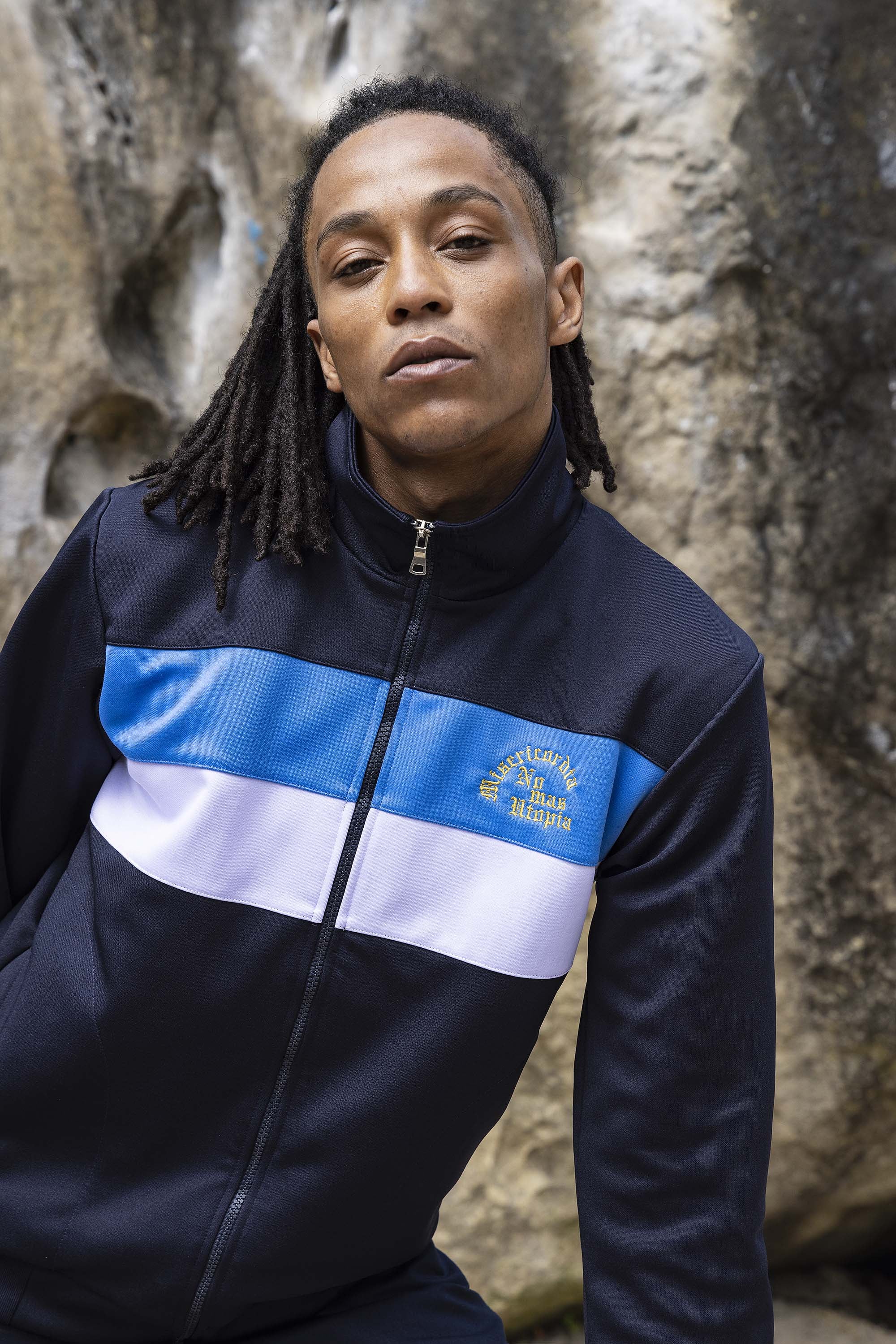 Veste de Sport Lima Bleu Marine veste de sport pour dynamiser une tenue décontractée