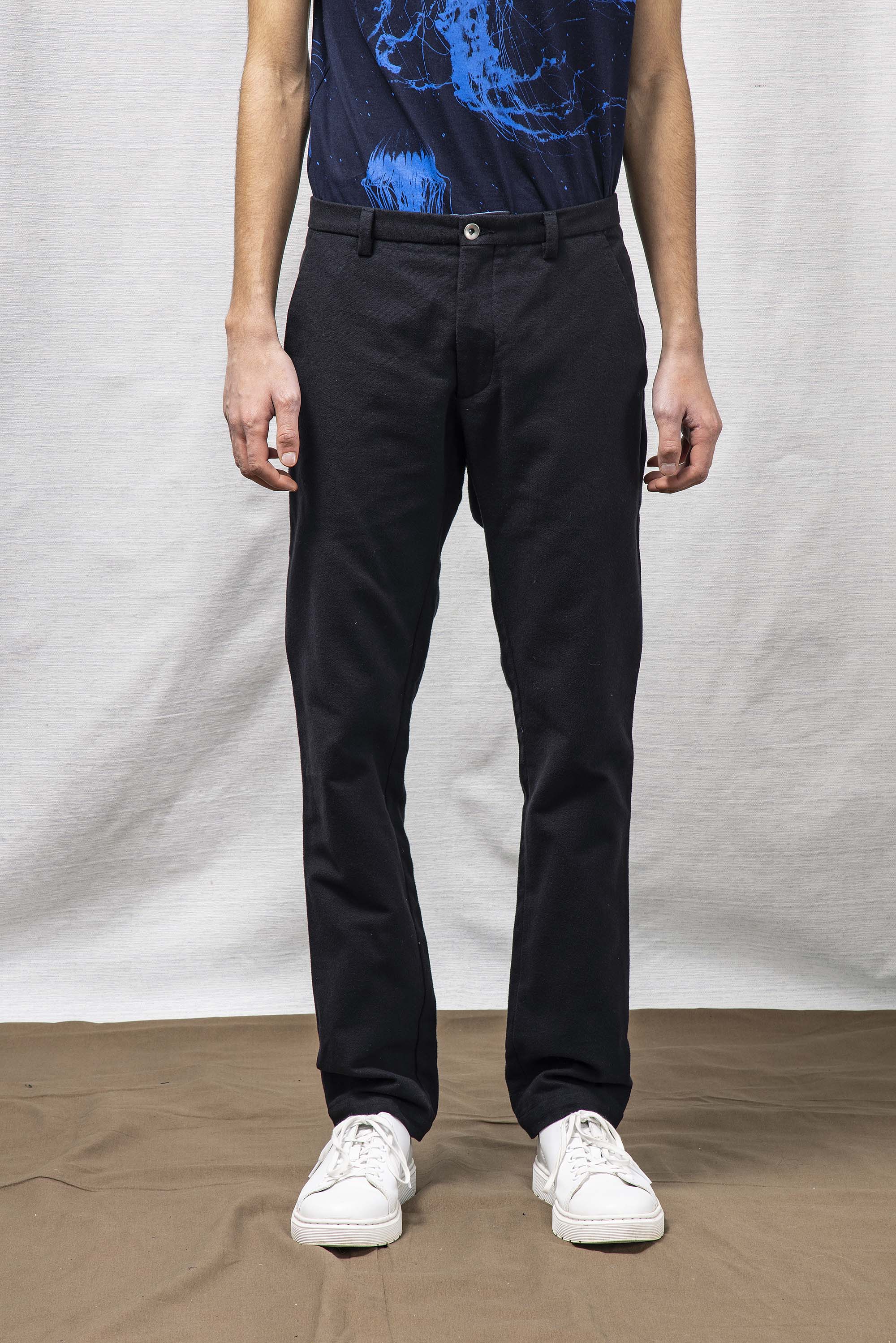Pantalon Flanelle Reportero Noir particulièrement confortables et stylés, parfaits à porter au quotidien