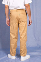 Pantalon Nestor Beige coupe aisée et facile à porter, indispensable à la garde-robe masculine