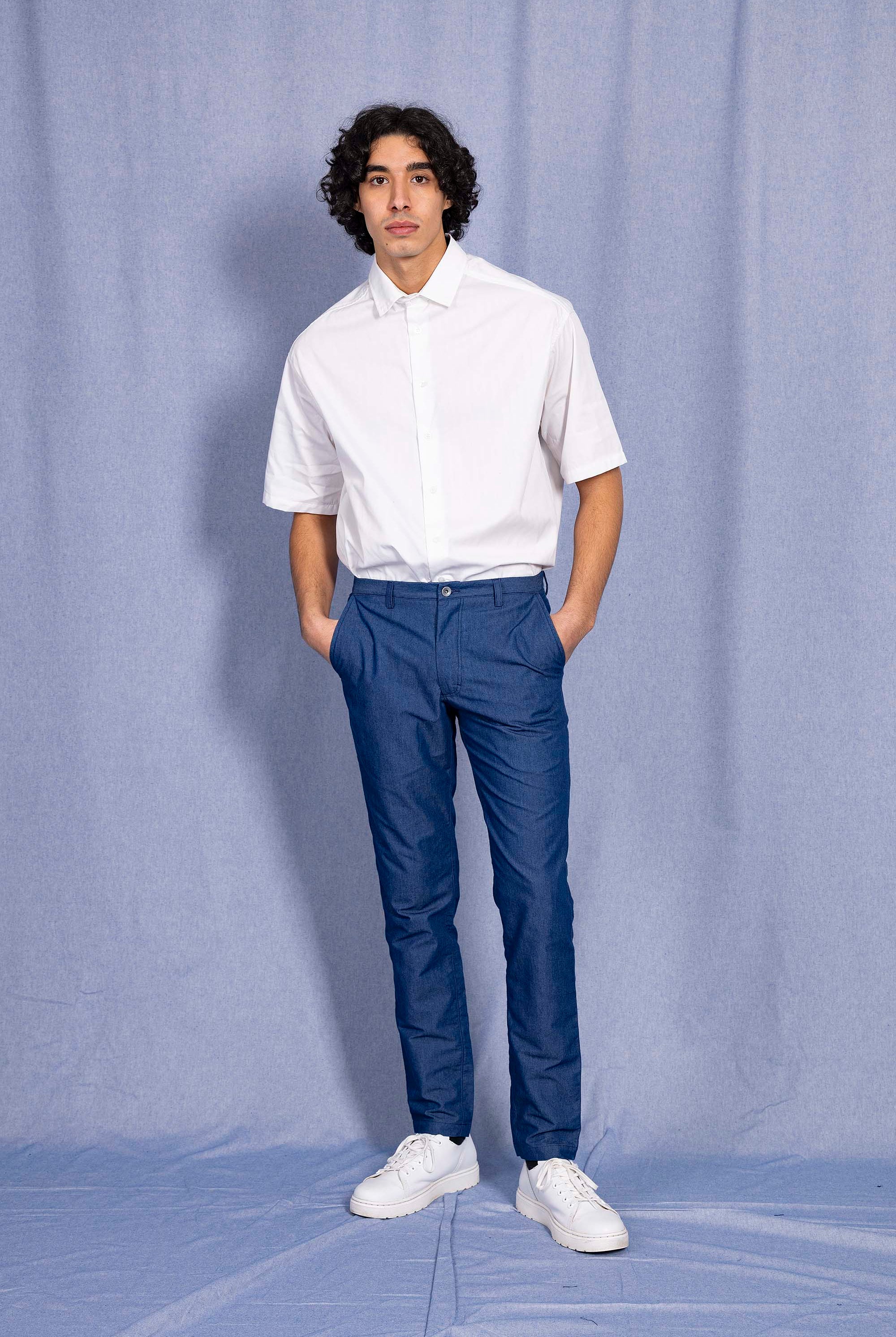 Pantalon Vacilacion Bleu Denim coupe aisée et facile à porter, indispensable à la garde-robe masculine