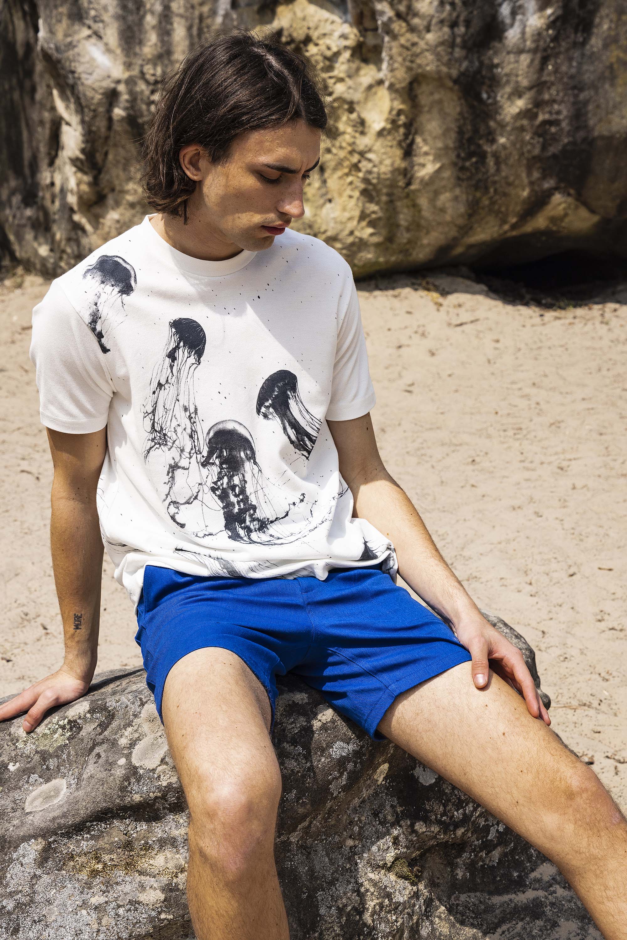 Short Ciclista Bleu Saphir le pantalon classique affiche un esprit de distinction