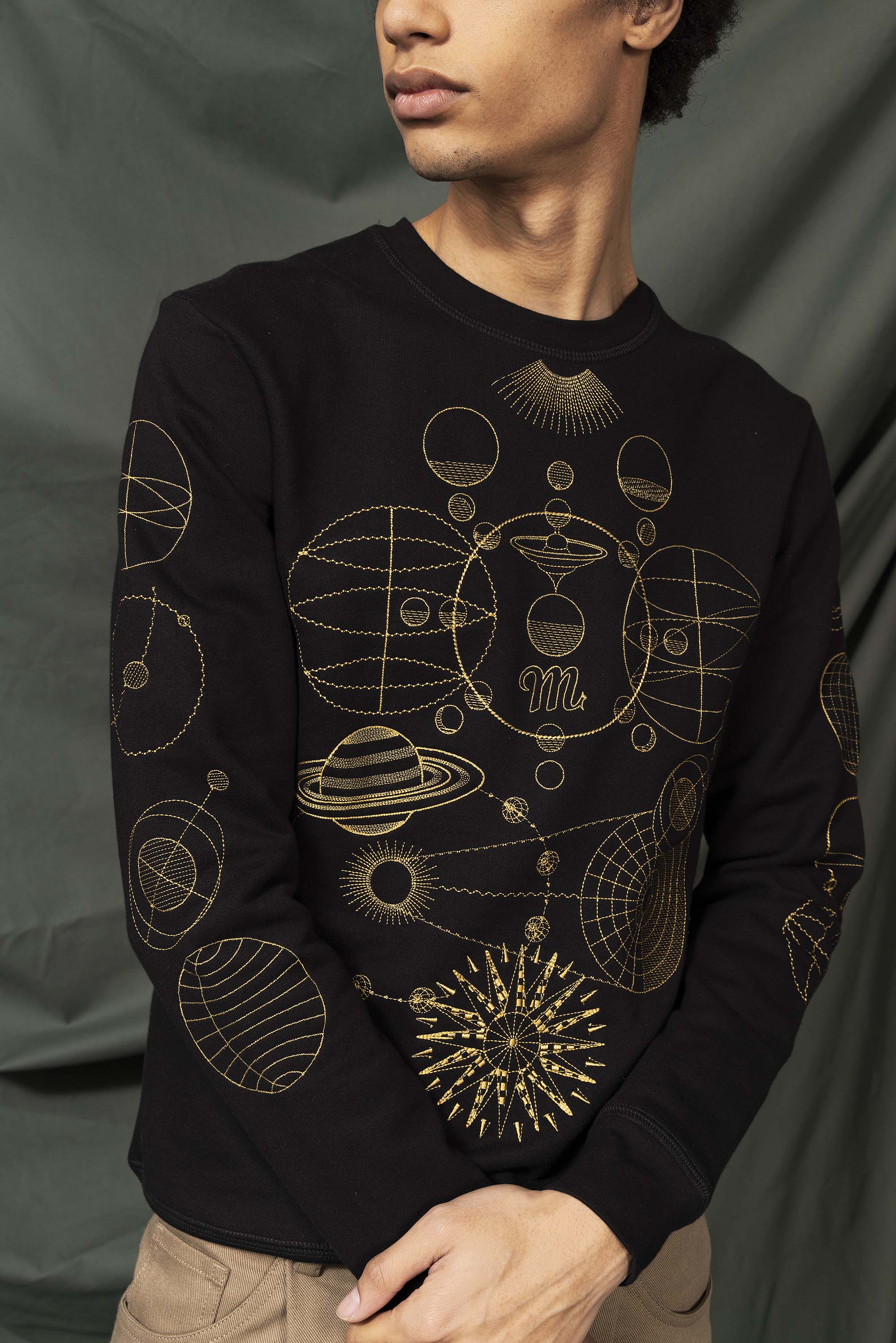 Sweat-shirt Macarron Rotacion Noir douceur et qualité des sweatshirts homme Misericordia