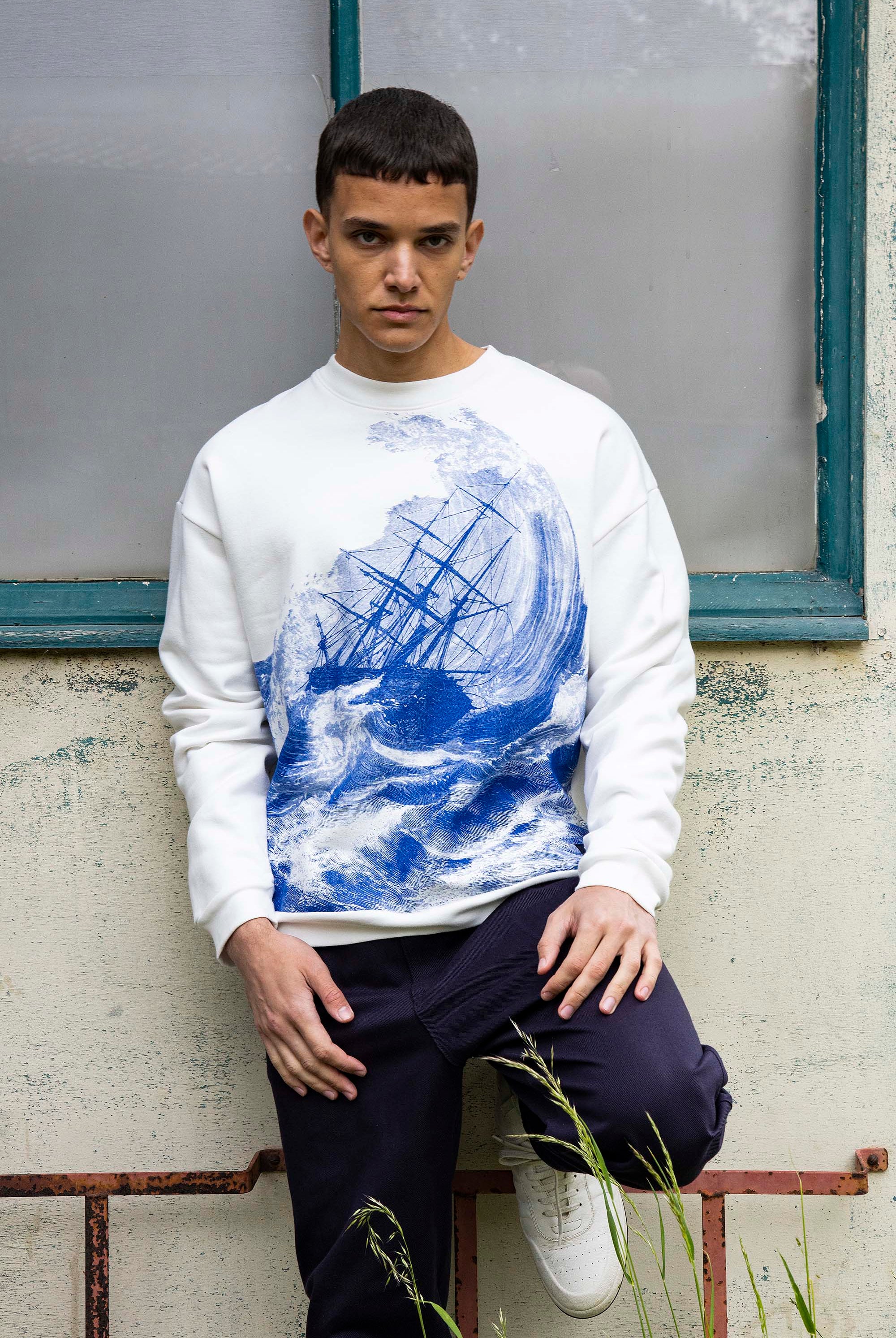 Sweatshirt Angelo Rescate Écru sweatshirts haut de gamme en imprimés