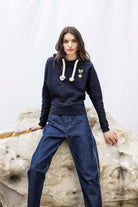 Sweatshirt Chiara Bleu Marine sweatshirt femme, pièce basique et vêtement cocooning du quotidien