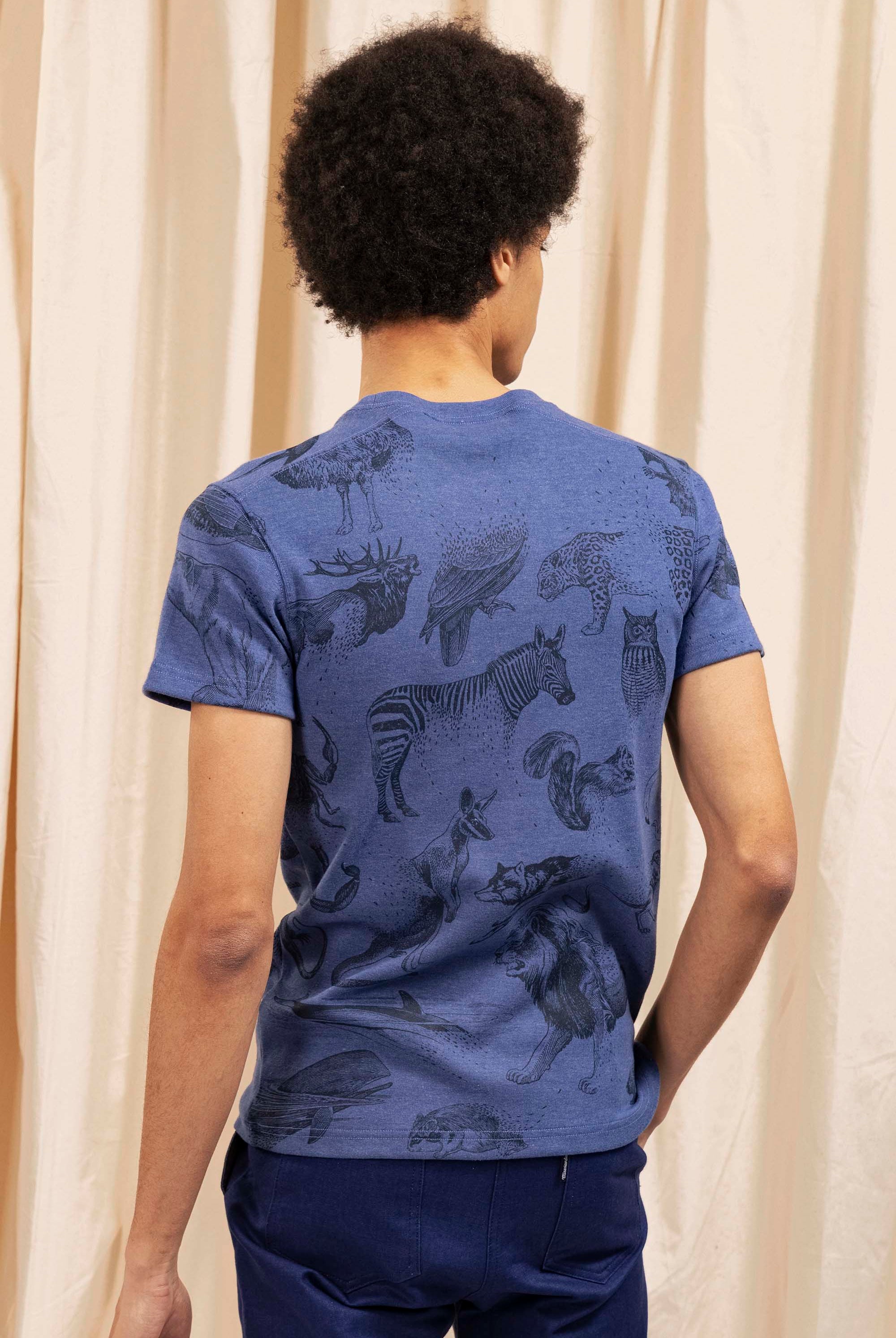 T-Shirt Carta Animales Desaparicion Bleu Acier modèles à logo et coupes actuelles, les t-shirts Misericordia pour homme à découvrir