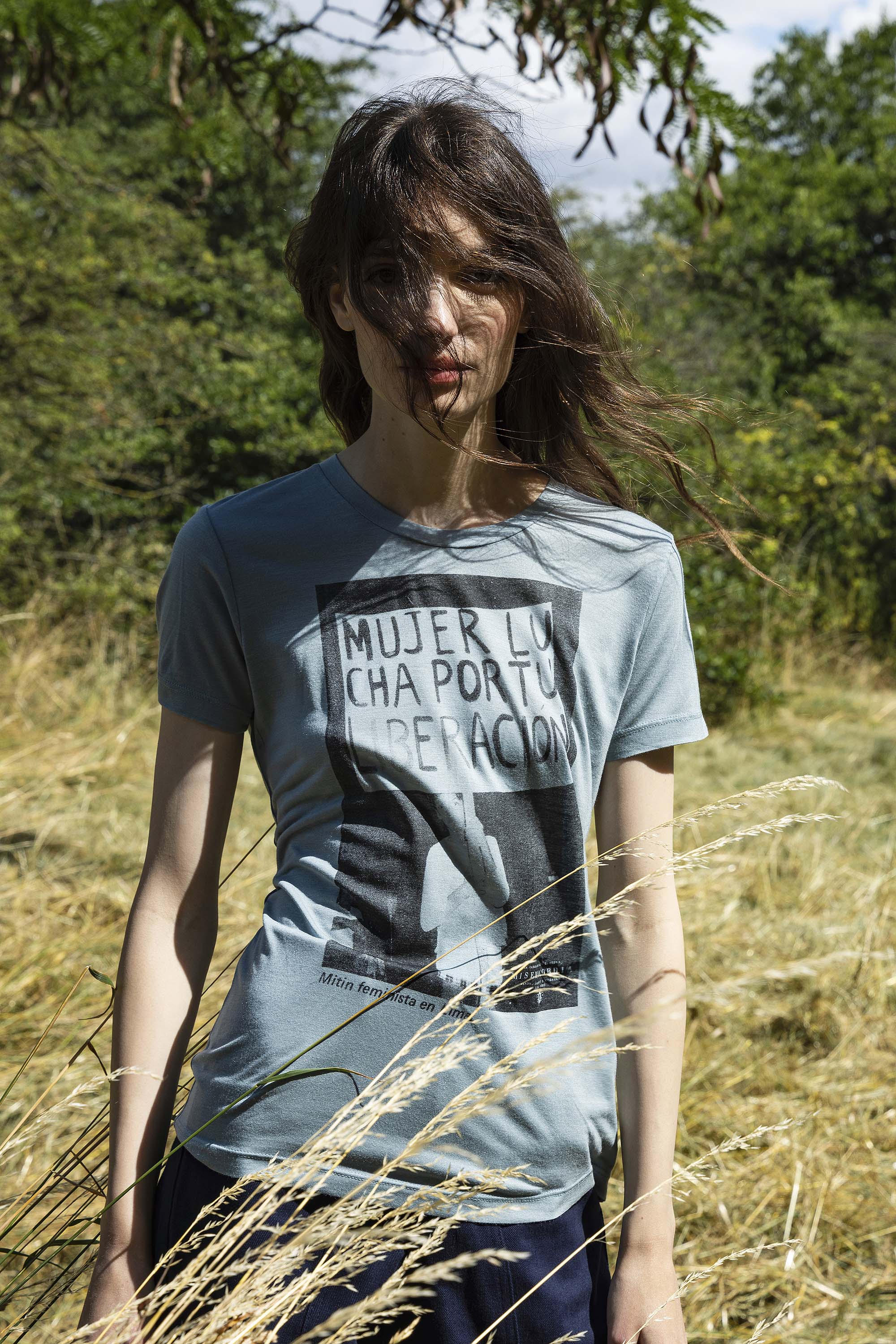 T-Shirt Medallon Mujer Lucha Bleu Fjord t-shirts femme décontractés et sophistiqués