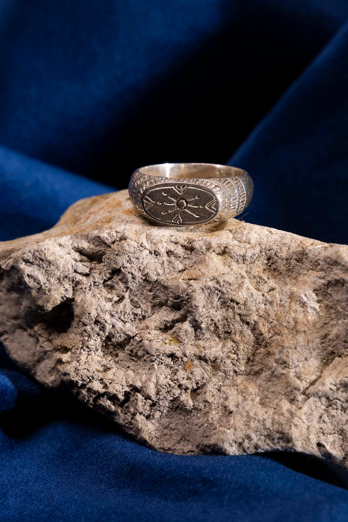 Bague Sufjan Argent - Ombre Claire Sélection pointue de bijoux soigneusement choisis auprès de créateurs Made in France