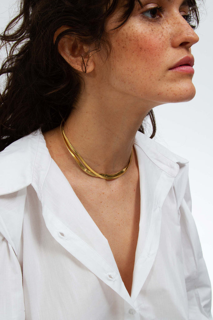 Ras-Le-Cou / Bracelet Geste Maxi Doré - Judith Benita un bijou précieux à porter avec toutes vos tenues
