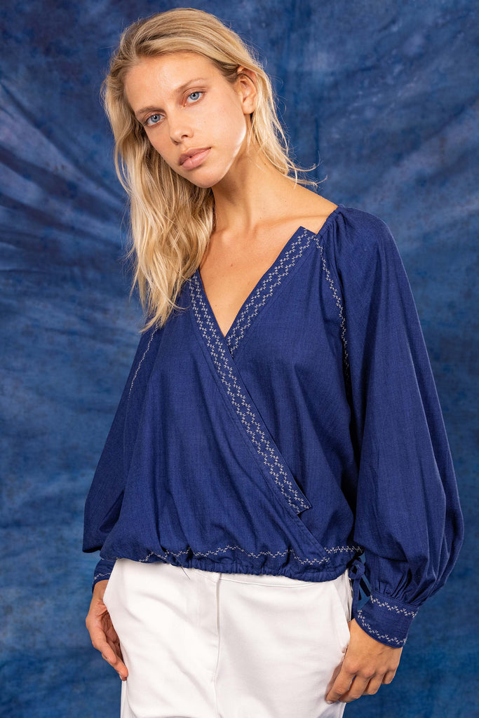 Chemise Alala Bleu Denim classique intemporel, futur partenaire de votre jean