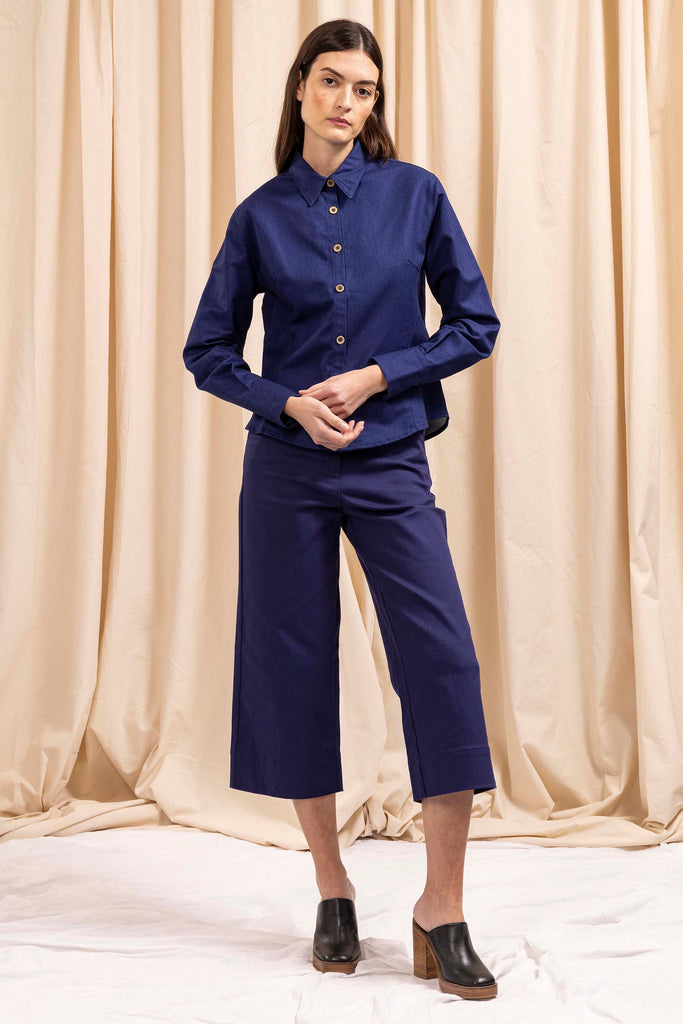 Chemise Diva Bleu Outremer chemise femme, grand incontournable du vestiaire féminin