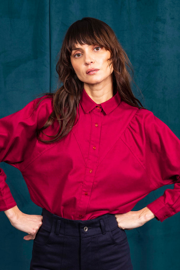 Chemise Donata Prune aura de la silhouette tient dans le détail de nos chemises femme