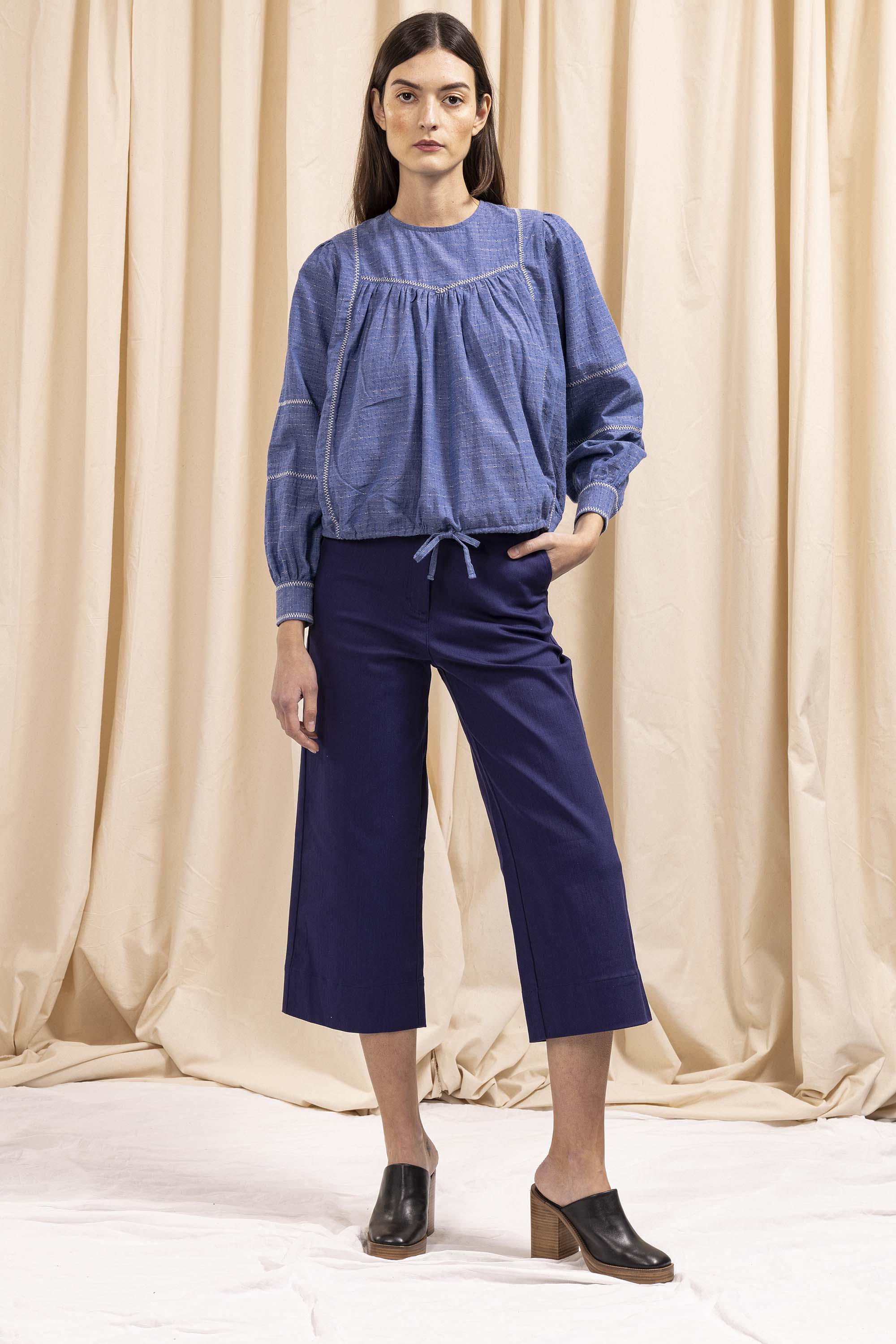 Chemise Florina Bleu à la fois élégante et casual pour un look ultra féminin
