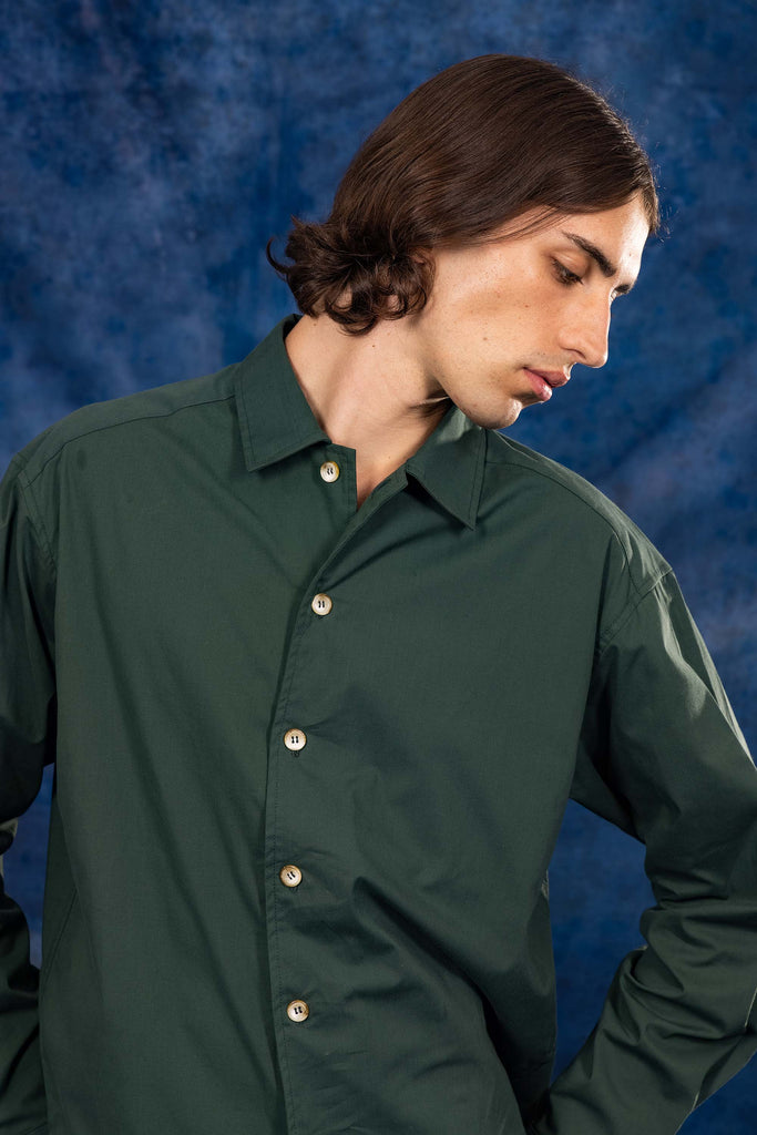 Chemise Lorenzo Vert Foncé exprimer une personnalité sans concession pour conserver une silhouette décontractée