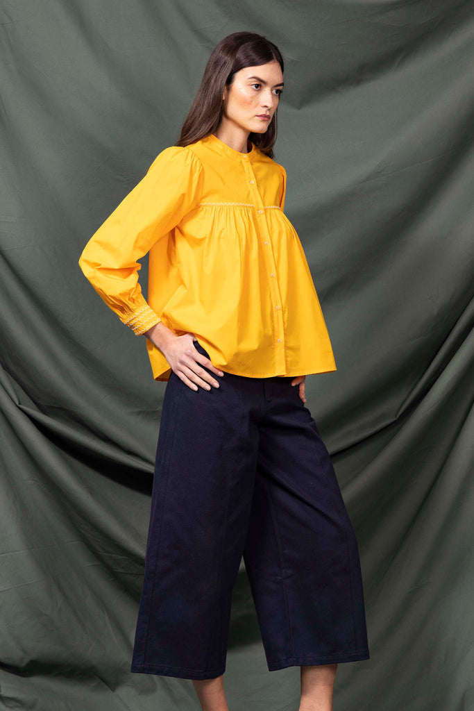 Chemise Marena Feuille D'or chemise femme, grand incontournable du vestiaire féminin