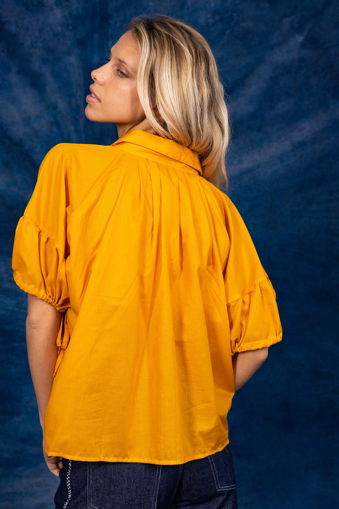 Chemise Nuria Orange à la fois élégante et casual pour un look ultra féminin