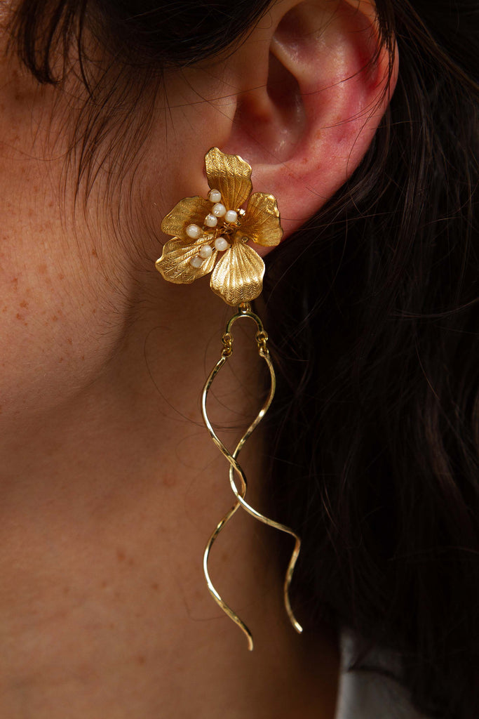 Clips d'Oreilles Lily - Monshiro bijoux dorés ou argentés alliants mode et production locale