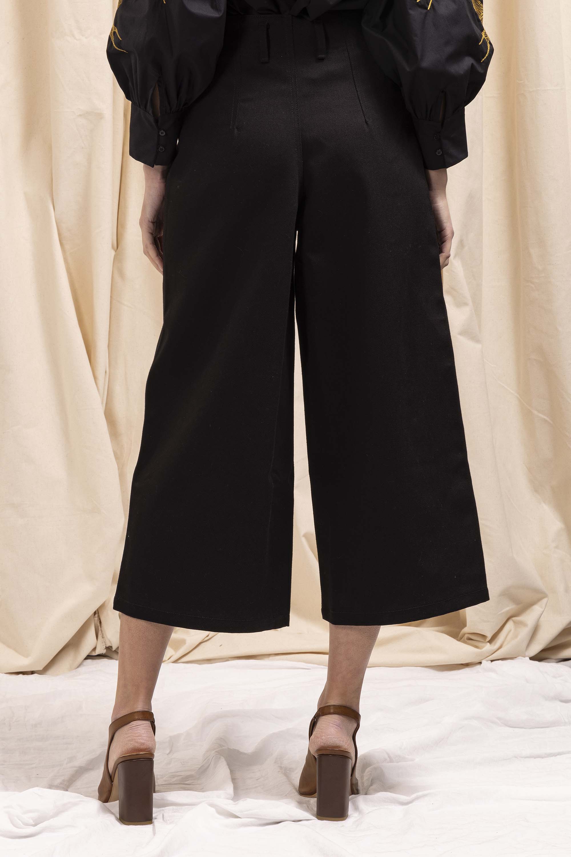 Pantalon Margarita Noir pièce intemporelle, élégance et poésie urbaine, fabrication certifiée