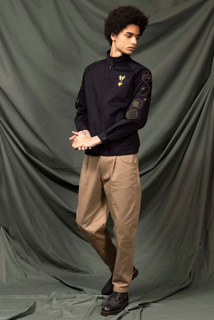 Manteau Hugo Rotacion Noir véritable pièce maîtresse d'un look réussi