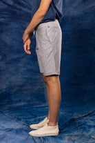 Short Parejo Bleu Clair coupe aisée et facile à porter, indispensable à la garde-robe masculine