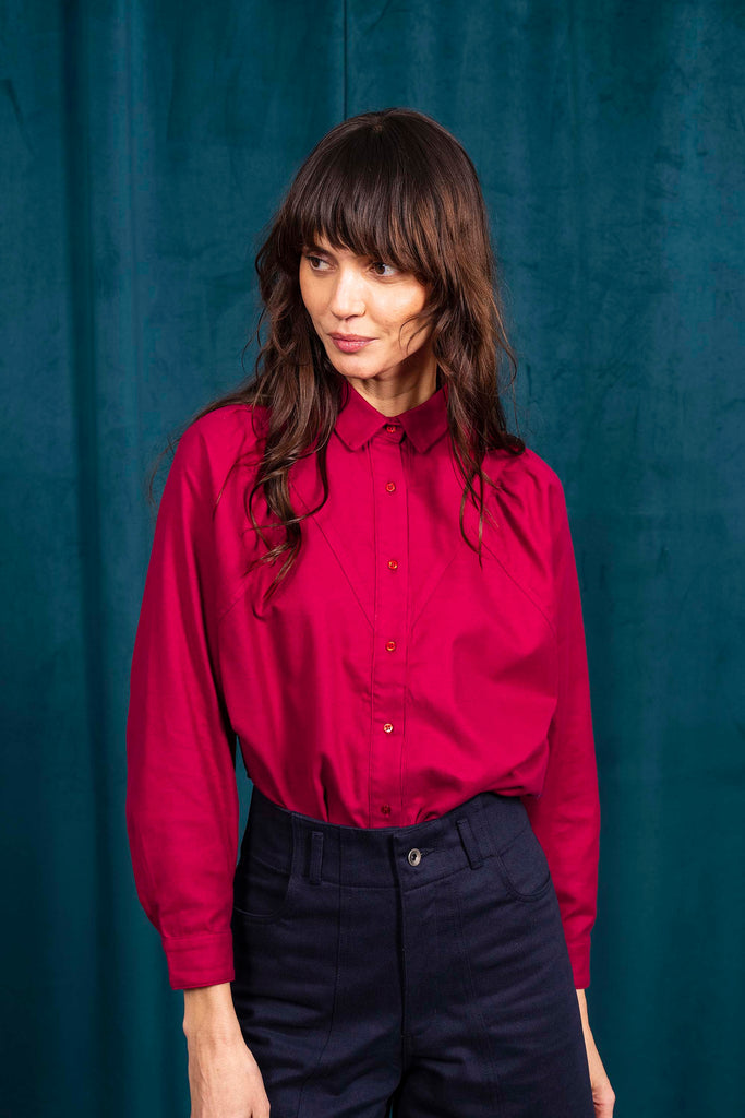 Chemise Donata Prune classique intemporelle, la chemise dessine la silhouette