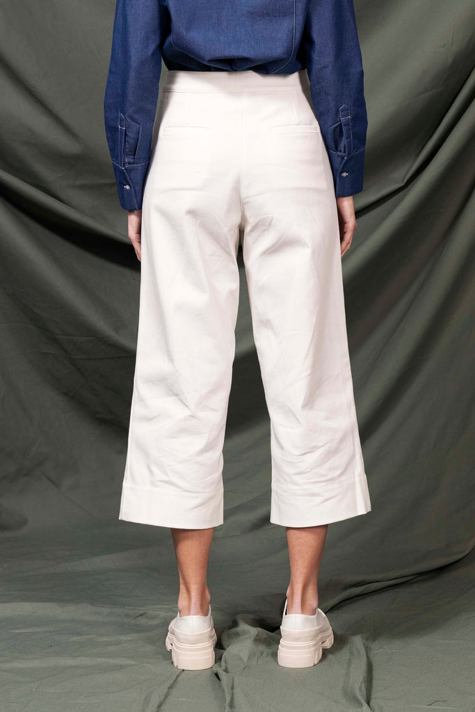 Pantalon Cristina Blanc minimalisme et détails tendance, coupes classiques et une palette de couleurs neutres