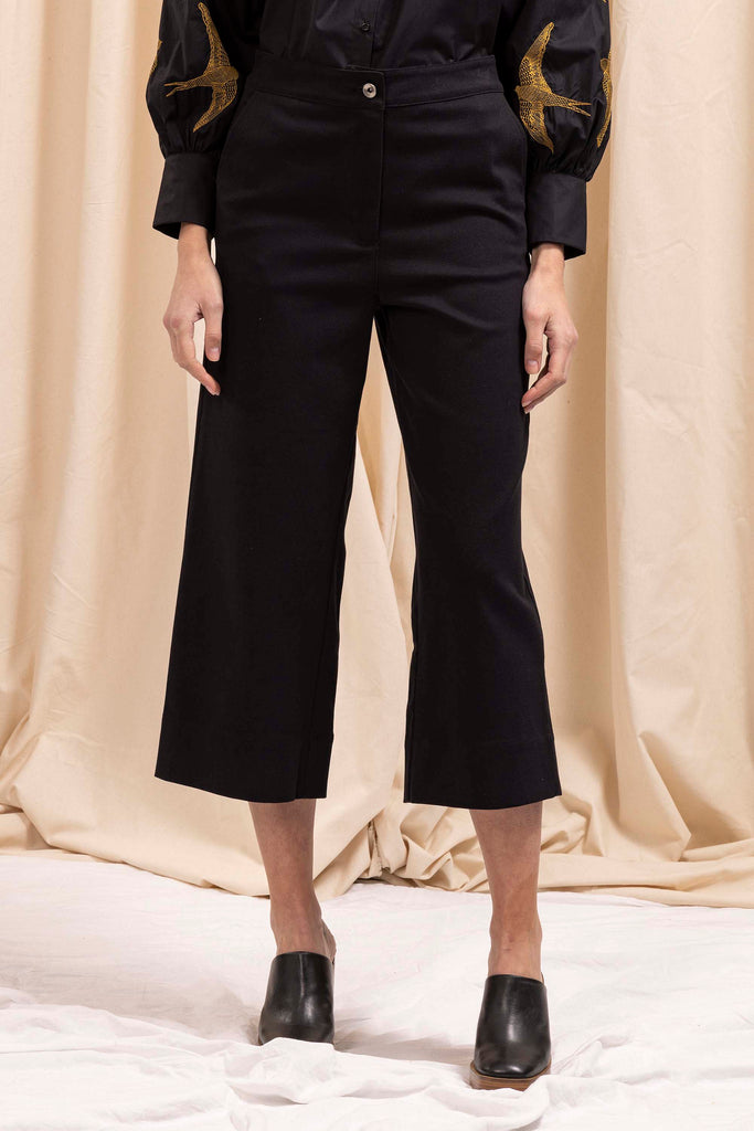 Pantalon Cristina Noir tendance masculin féminin, indispensable du quotidien